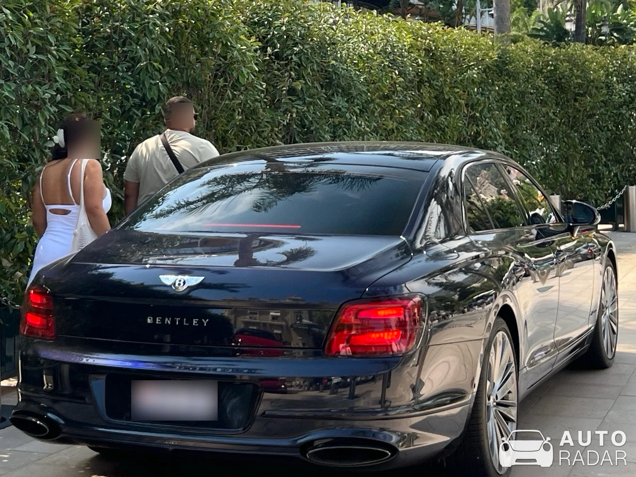 Bentley Flying Spur Hybrid spotted in Monaco