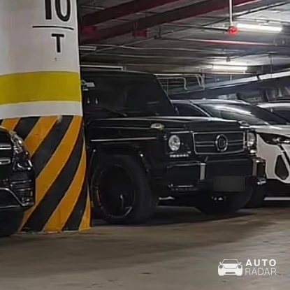 Mercedes-AMG Brabus G 63 2016 spotted in Hanoi