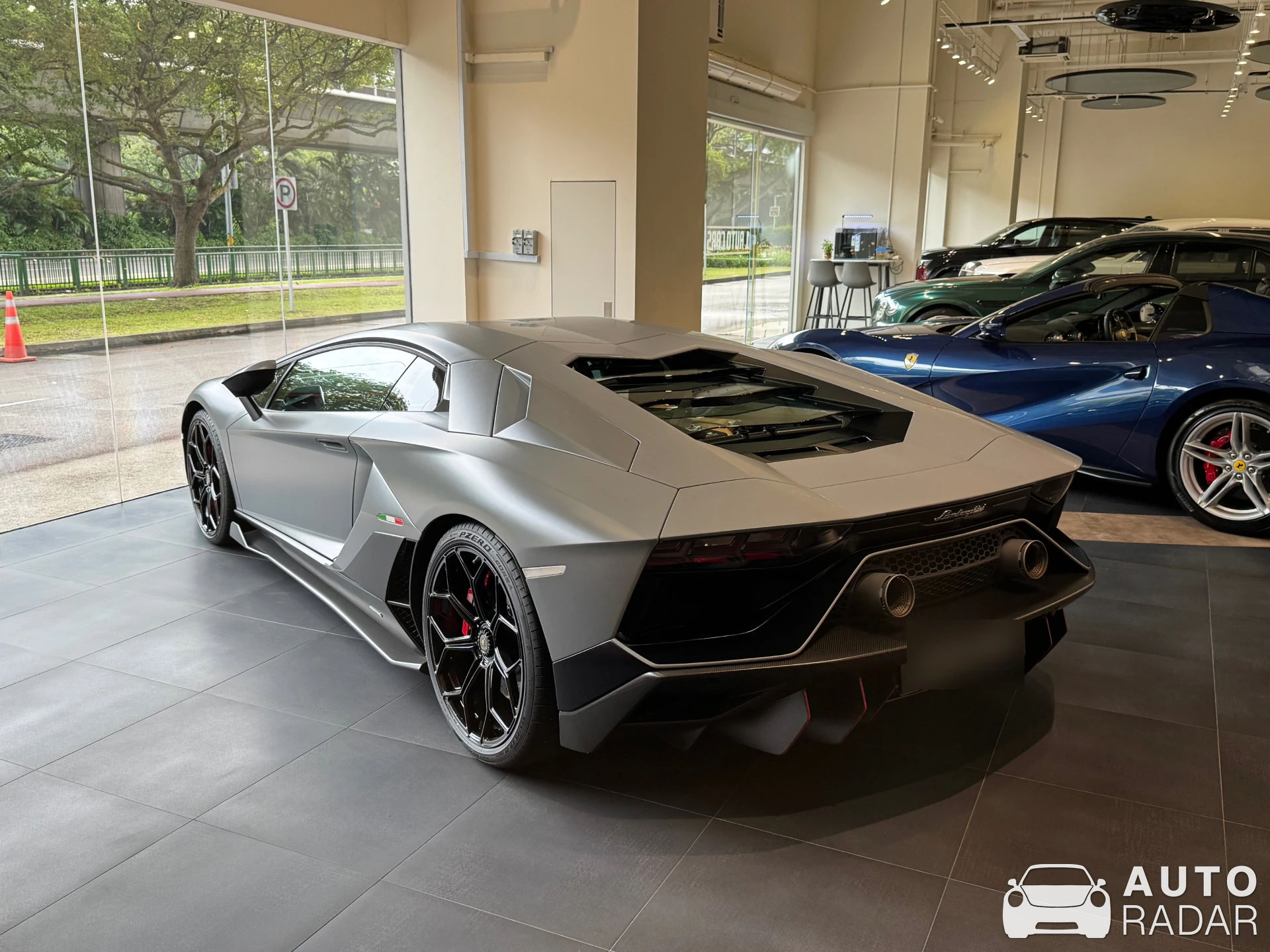 Lamborghini Aventador LP780-4 Ultimae spotted in Singapore