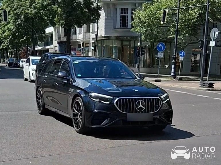 Mercedes-AMG E 53 Hybrid Estate S214 spotted in Berlin