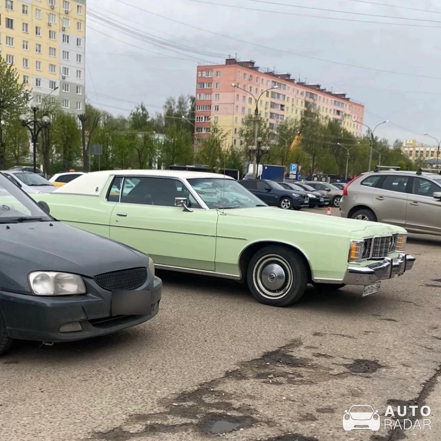 Ford LTD Landau spotted in Dmitrov
