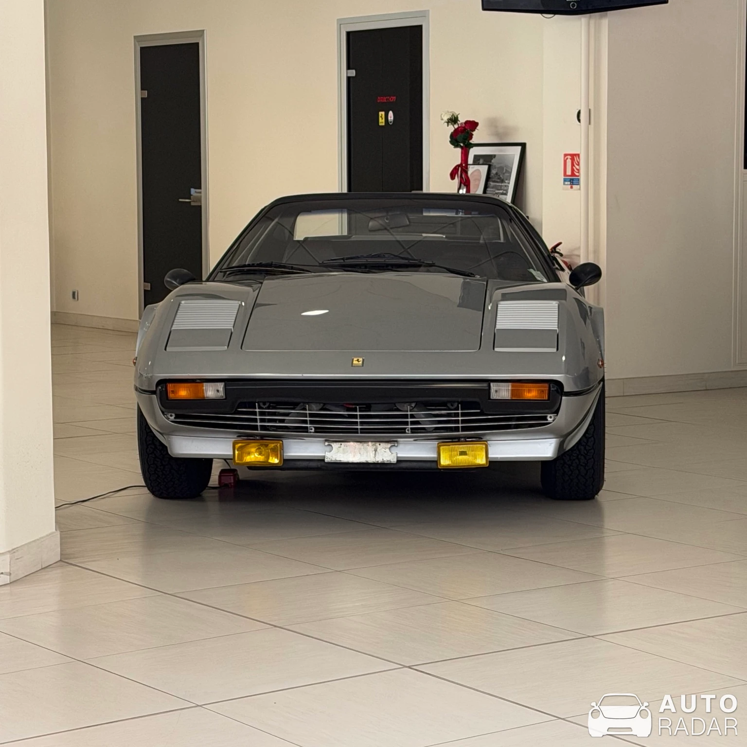 Ferrari 308 GTS spotted in Mónaco