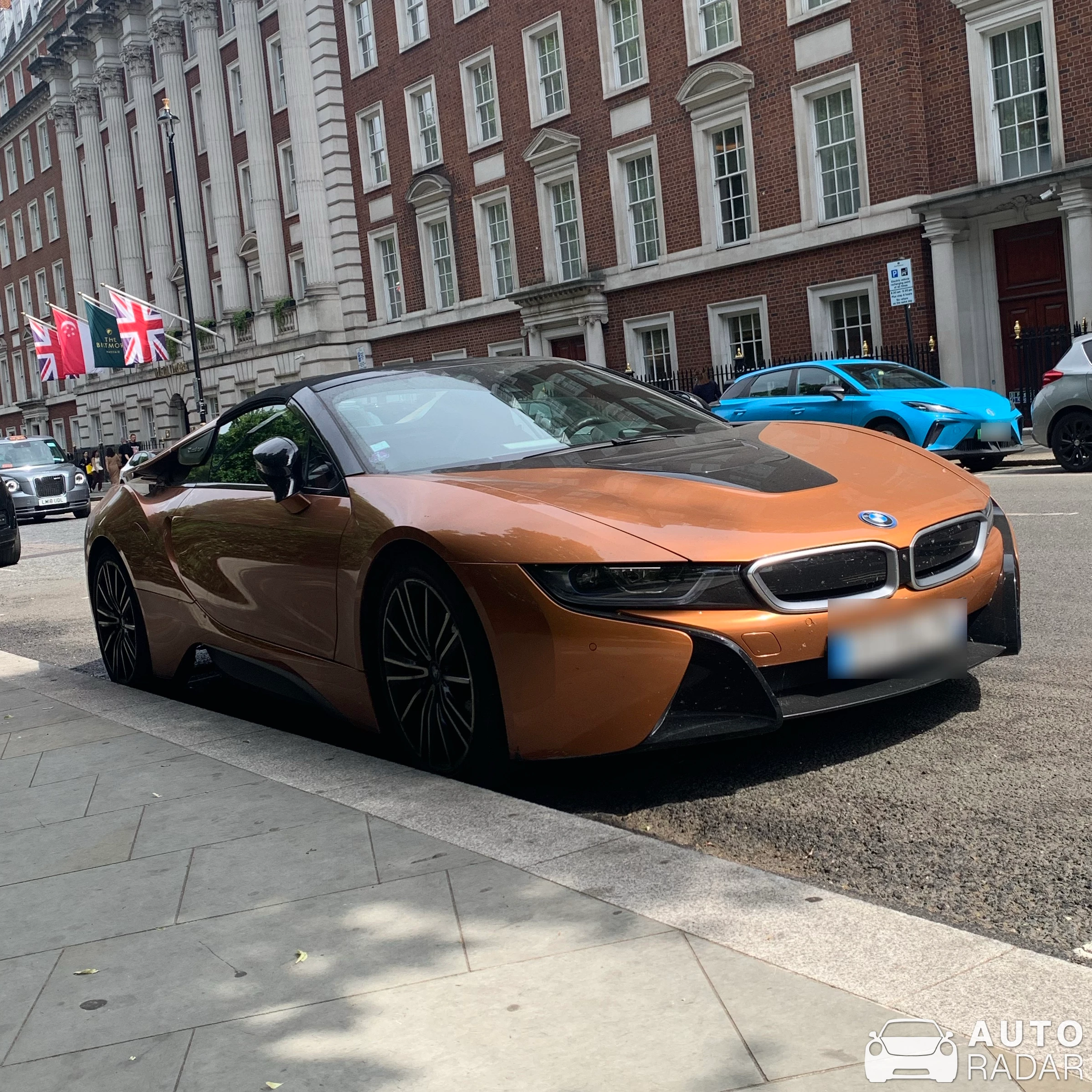 BMW i8 Roadster spotted in London