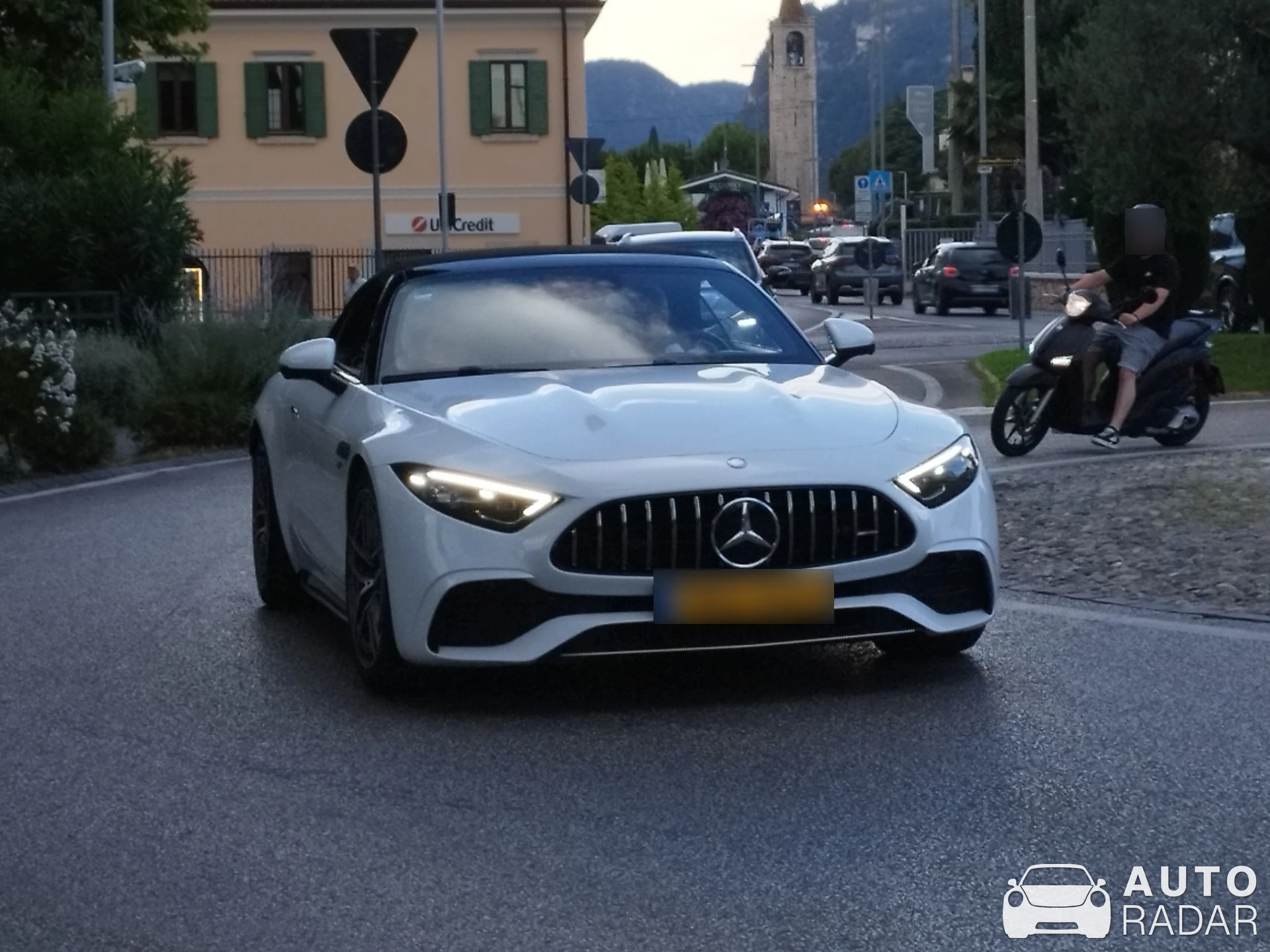 Mercedes-AMG SL 43 R232 spotted in Bardolino