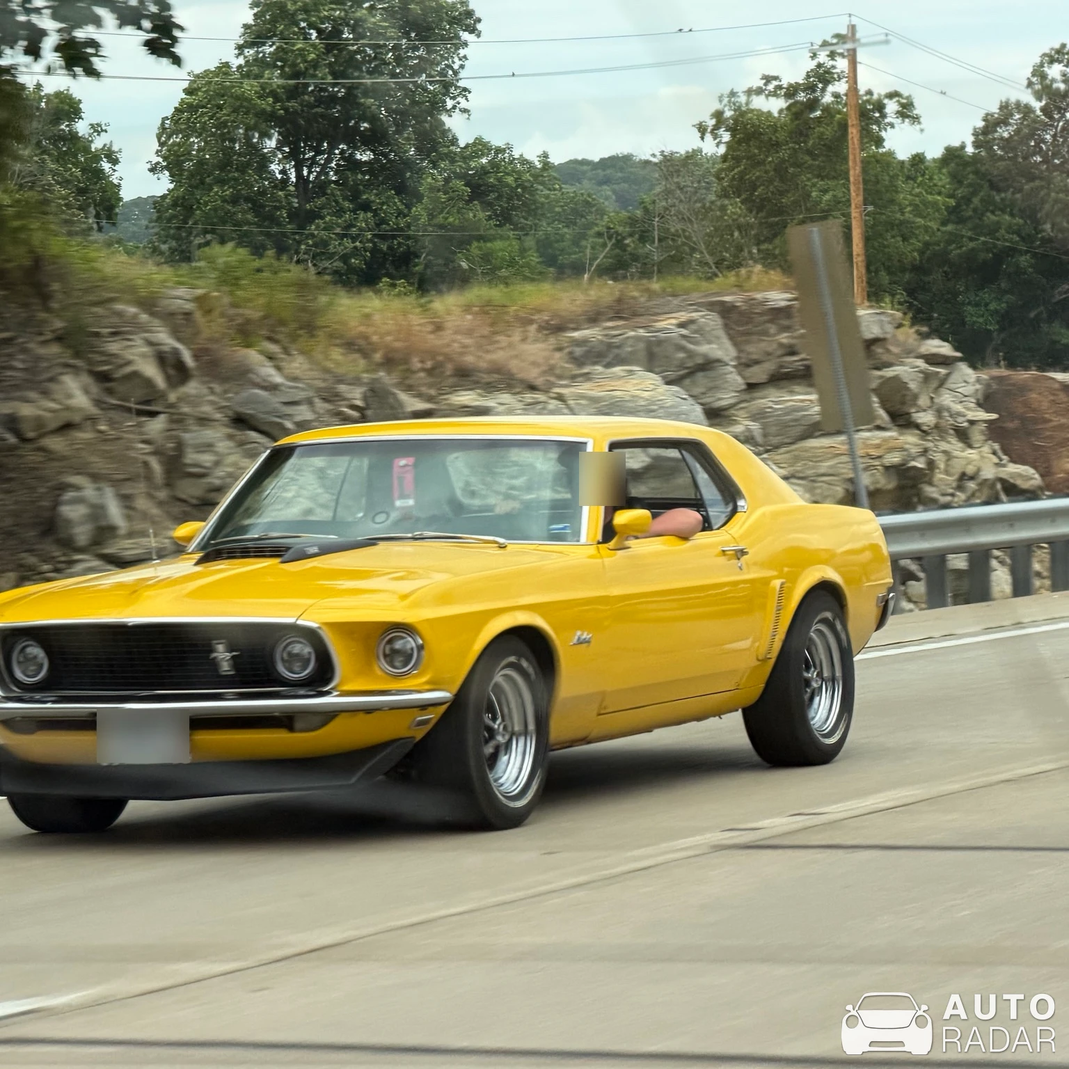 Ford Mustang Mach 1 1969 spotted in Pacific