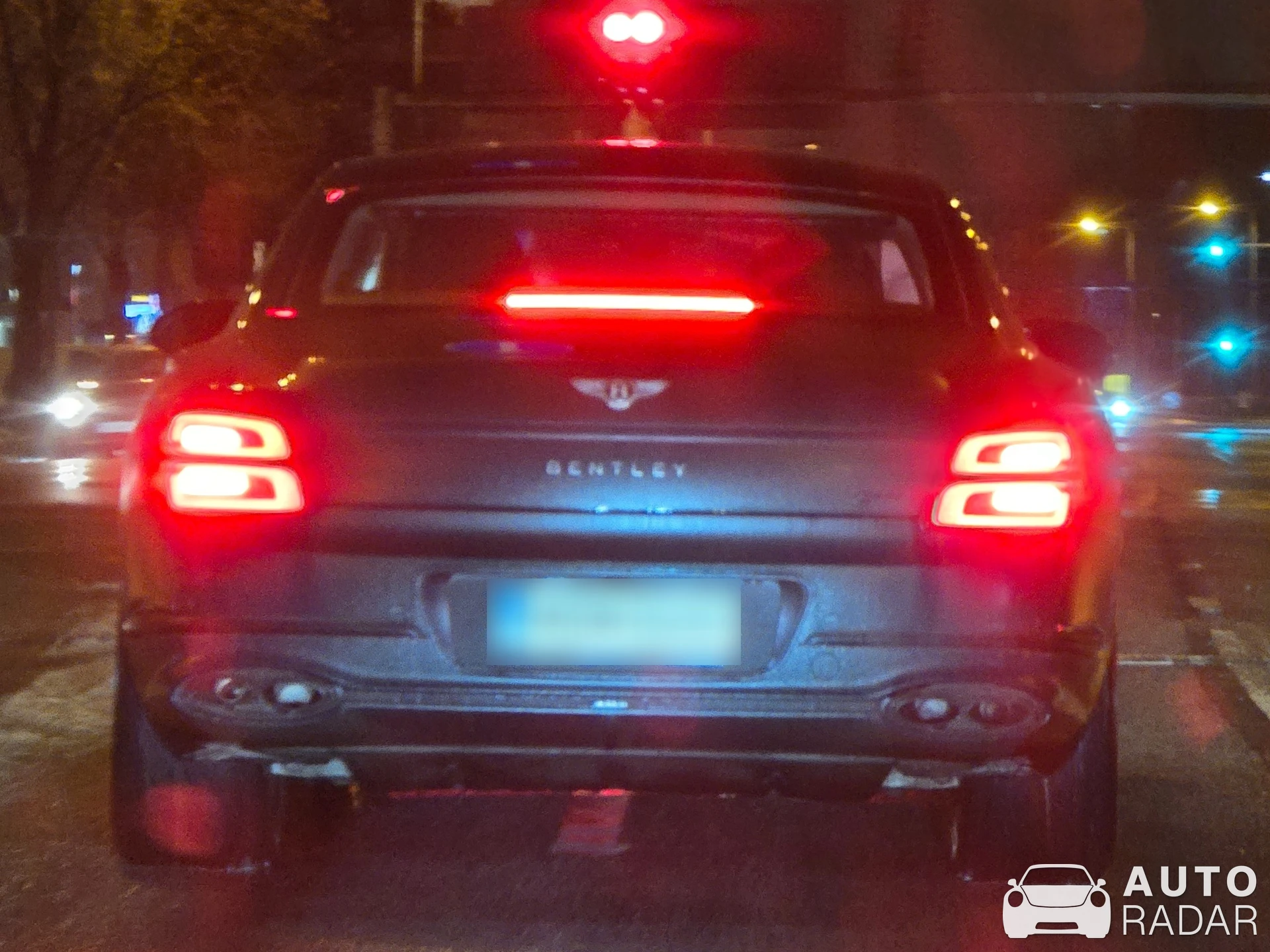 Bentley Flying Spur V8 2021 spotted