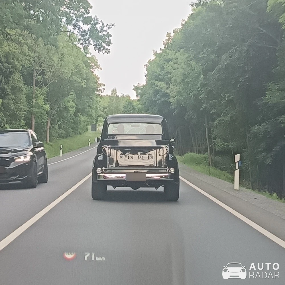 Ford F-1 spotted in Plauen