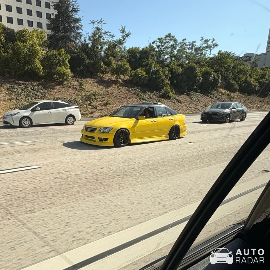 Lexus IS 300h spotted in Pasadena