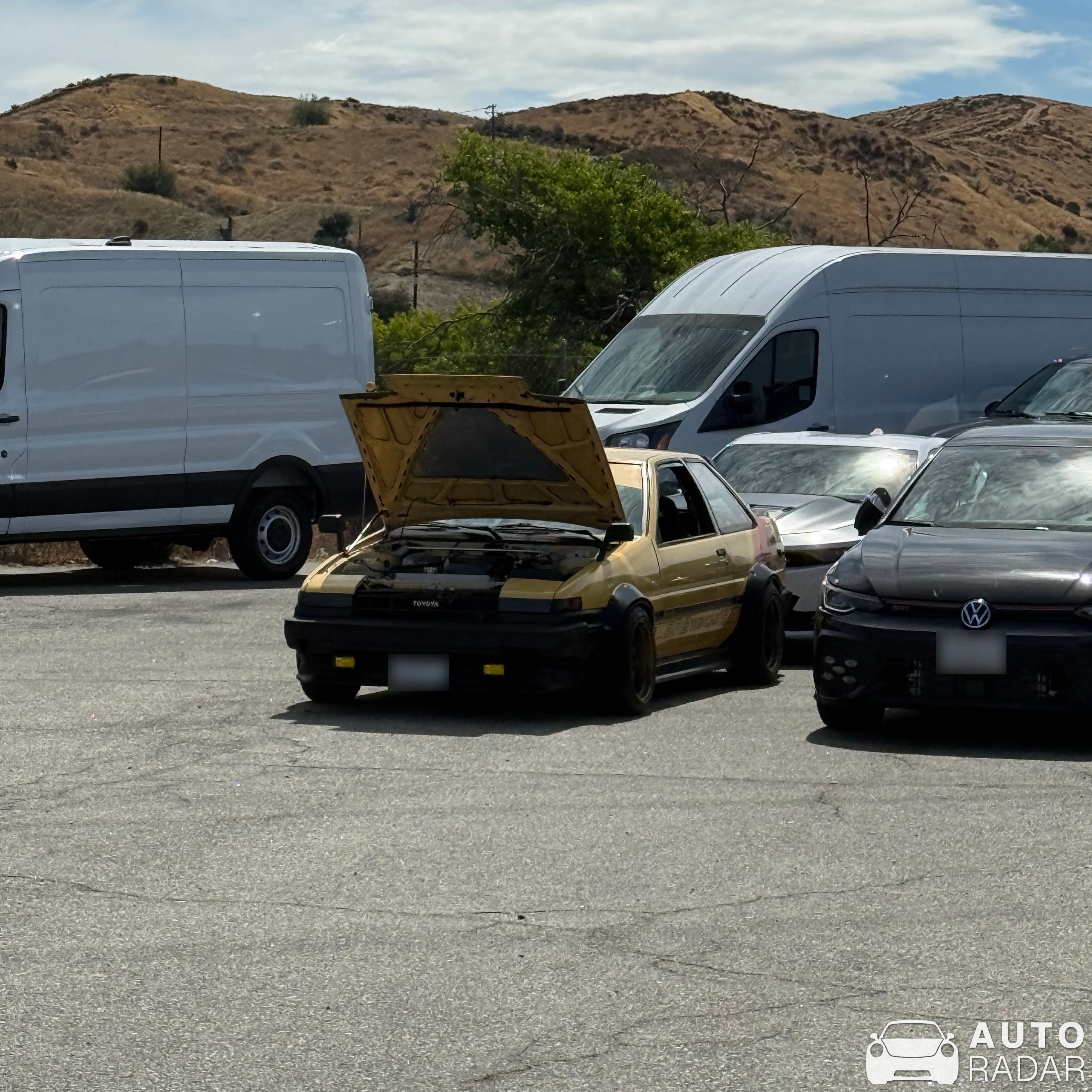 Toyota Corolla E80 spotted in Santa Clarita
