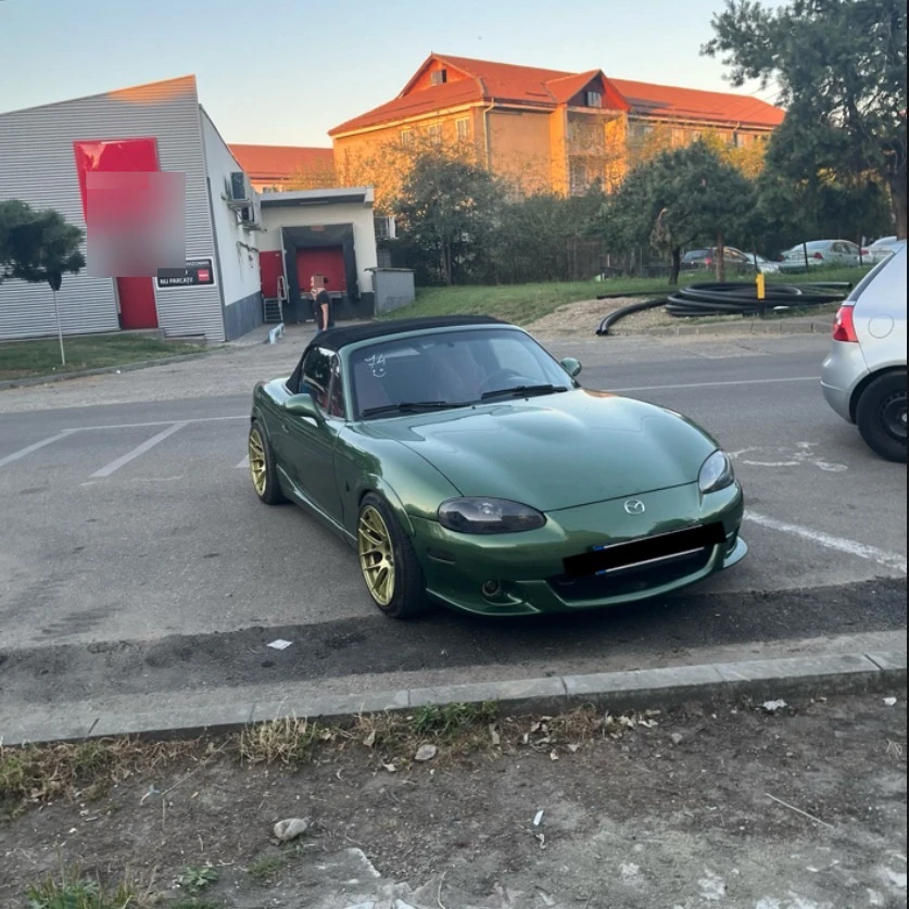 Mazda MX-5 Miata spotted in Drobeta-Turnu Severin, Romania