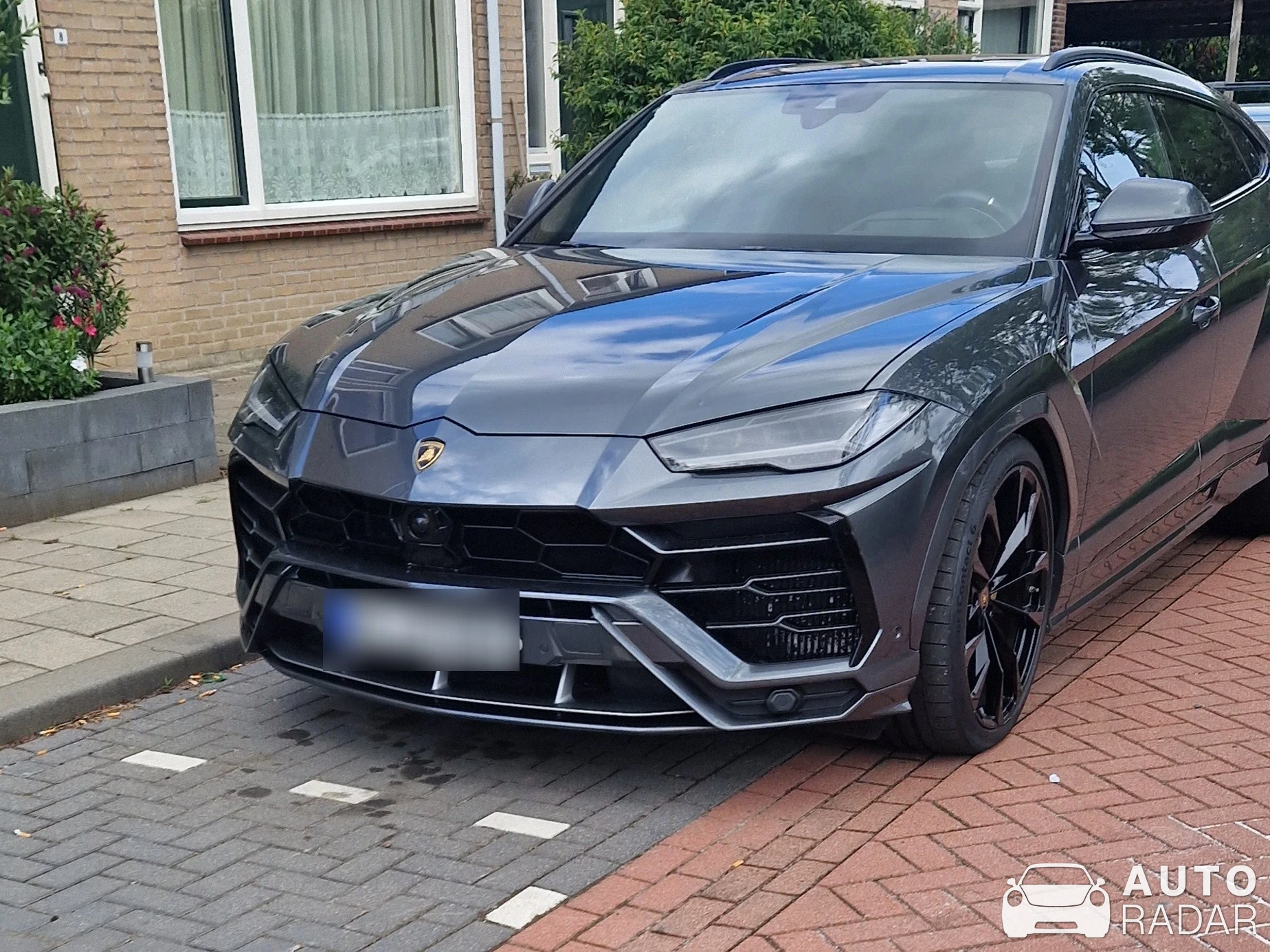 Lamborghini Urus spotted in Dirksland