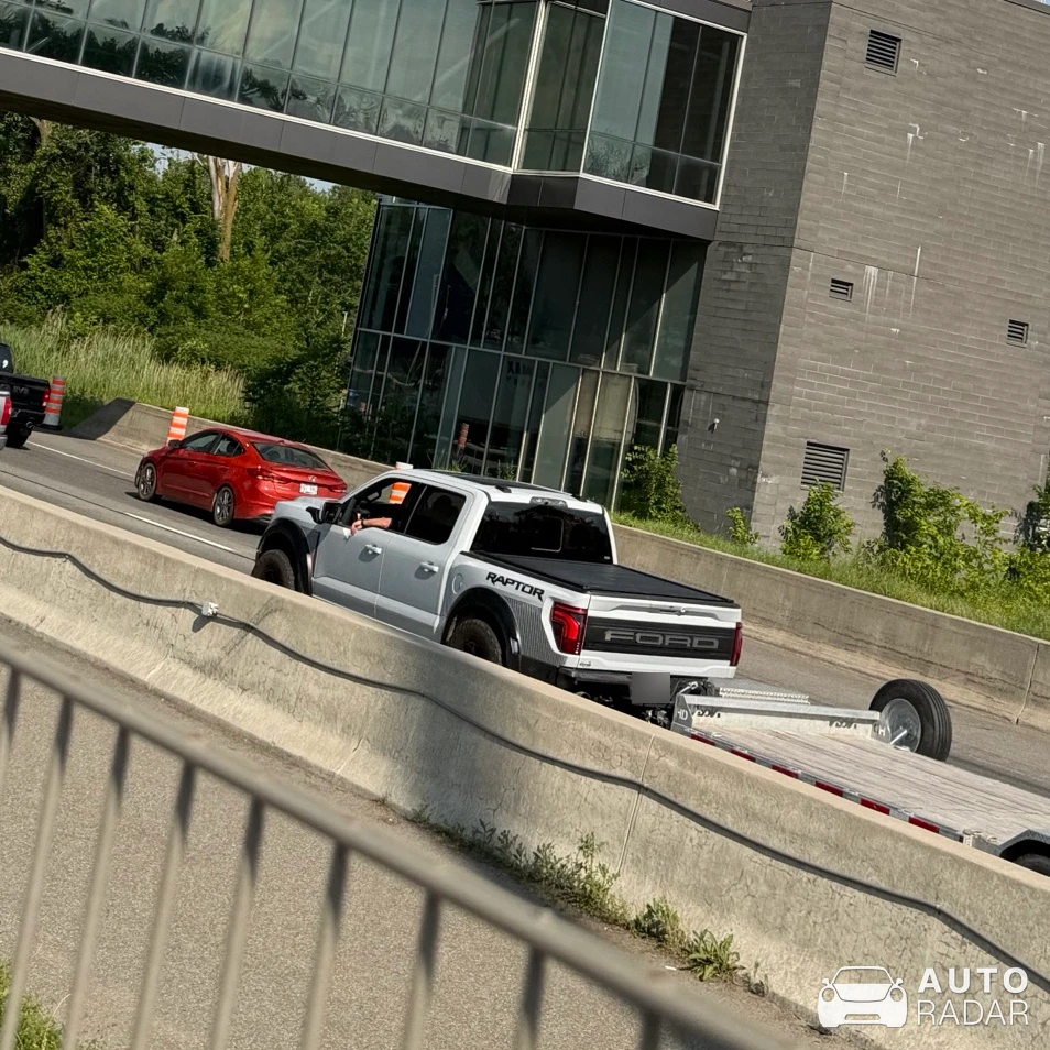Ford F-150 Raptor spotted in Terrebonne