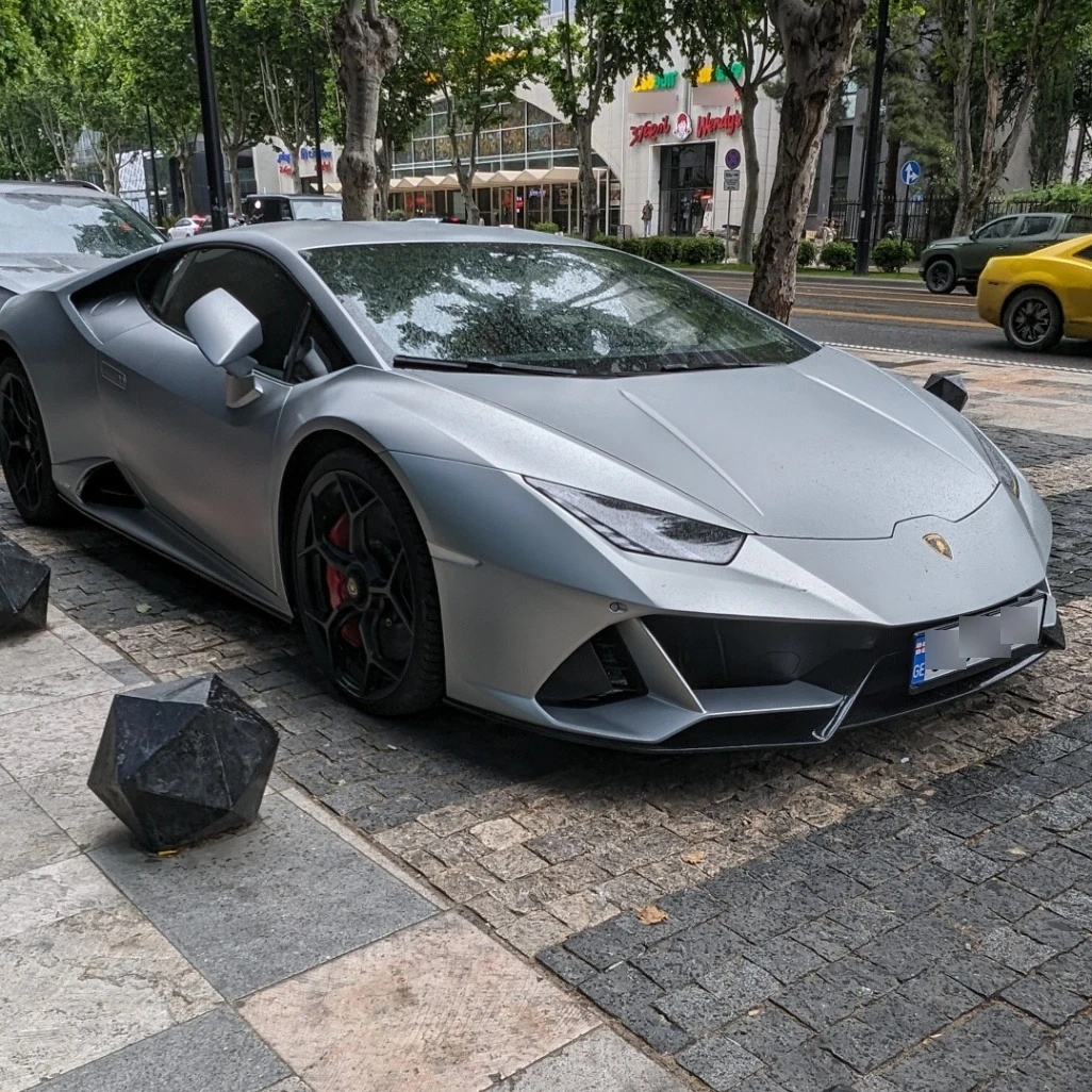 Lamborghini Huracán spotted in T'bilisi, Georgia