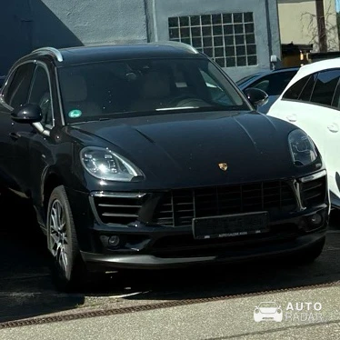Porsche Macan spotted in Göppingen