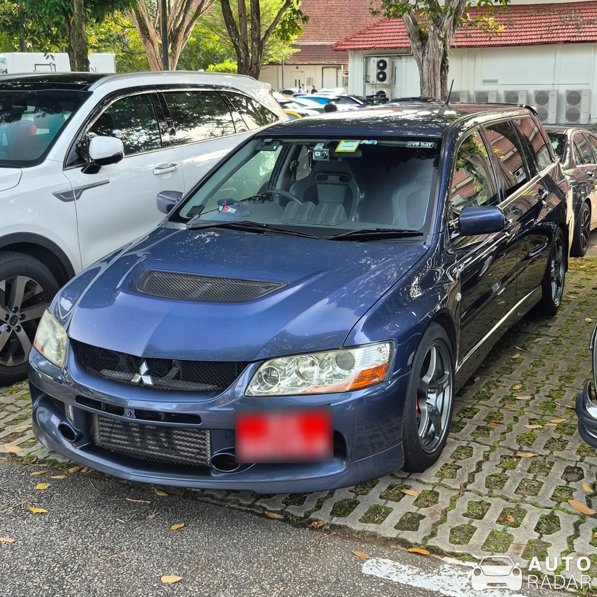 Mitsubishi Lancer Evolution IX Wagon GT spotted in Singapore
