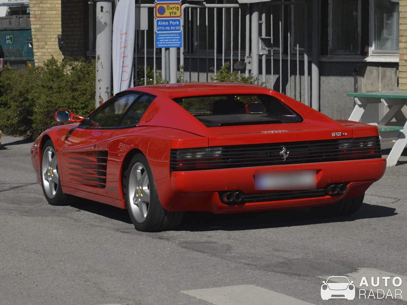 Ferrari 512 spotted in Bromma