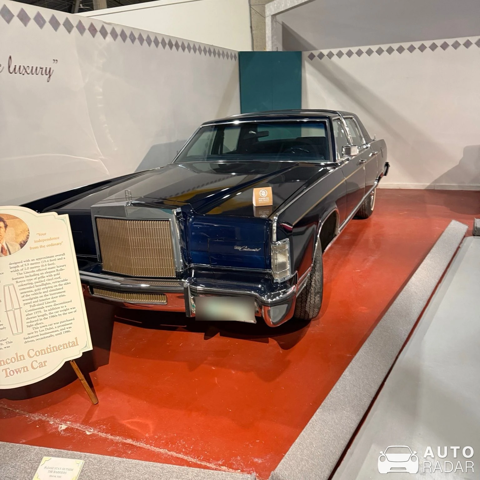 Lincoln Continental Town Car spotted in Moose Jaw