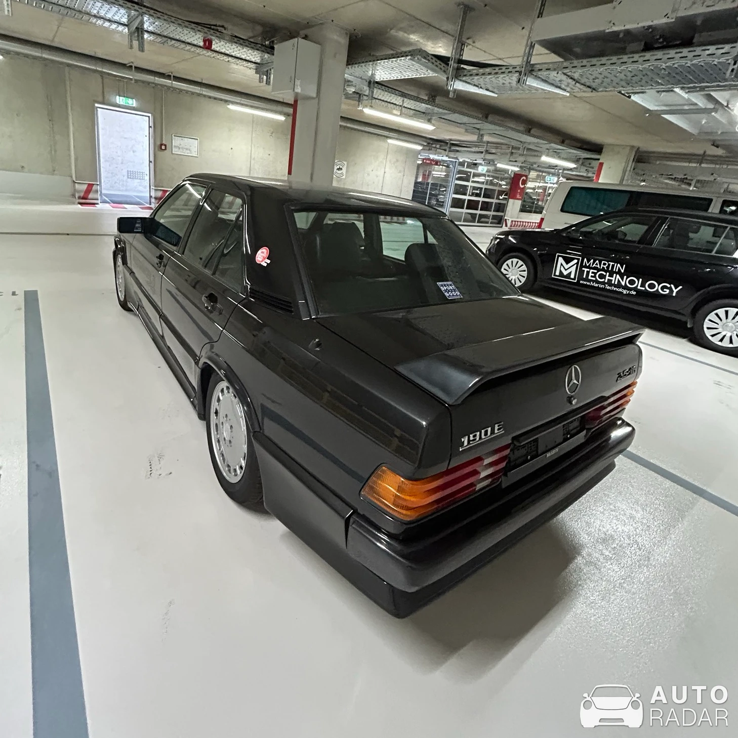 Mercedes-Benz 190E spotted in München