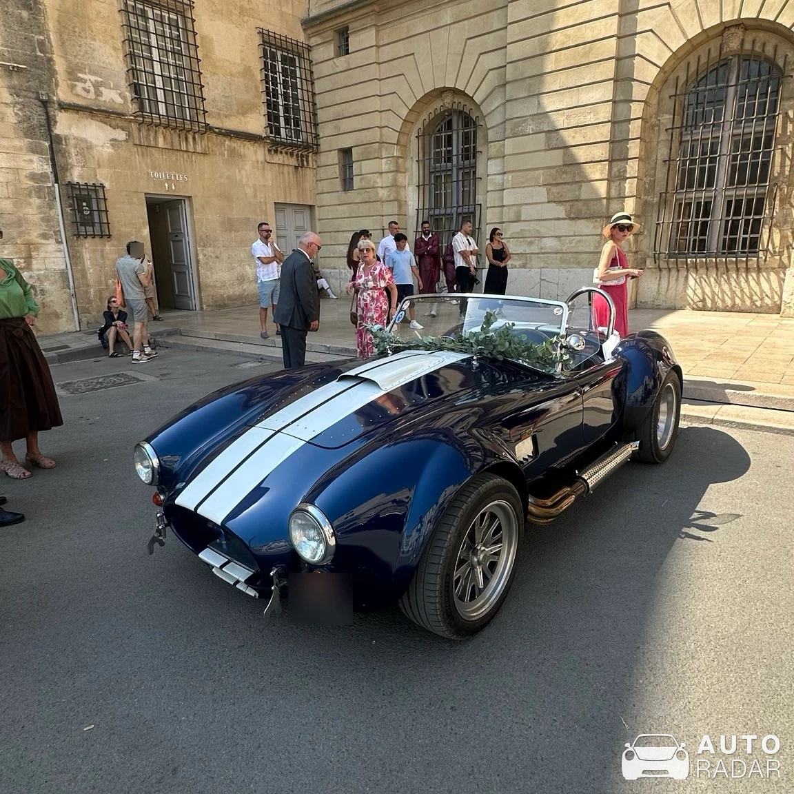 Shelby Cobra spotted in Arles