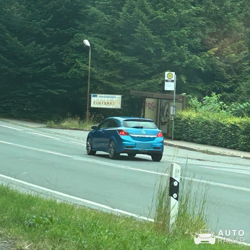 Opel Astra spotted in Lößnitz