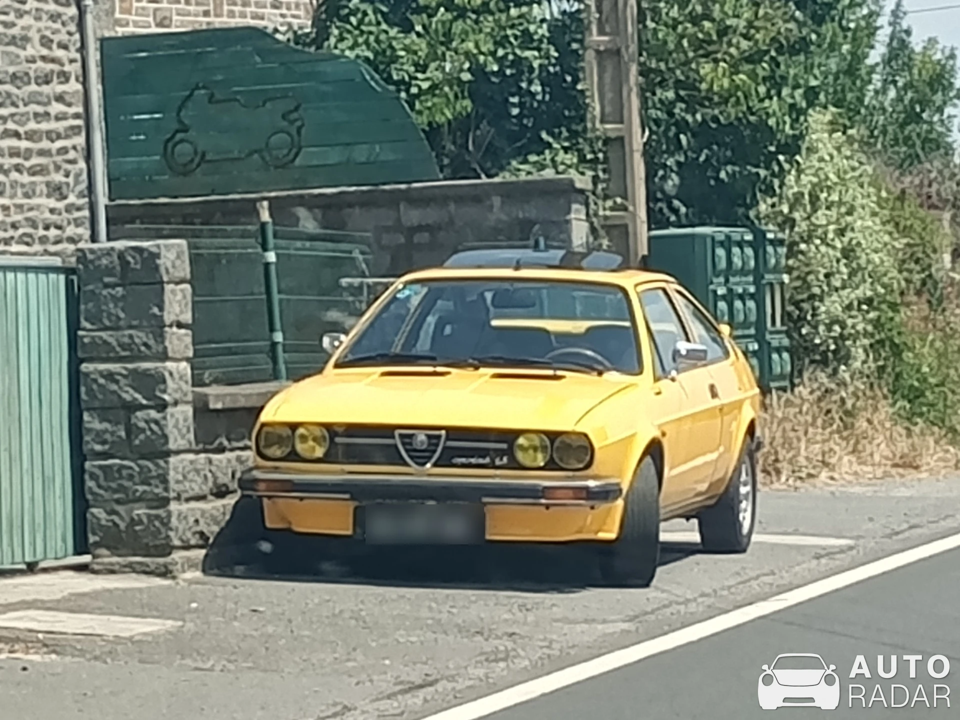 Alfa Romeo Giulia Sprint GTA spotted in Dol-de-Bretagne