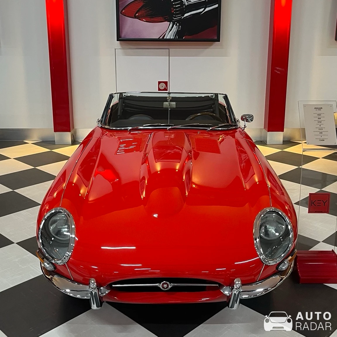 Jaguar E-Type spotted in Torbalı