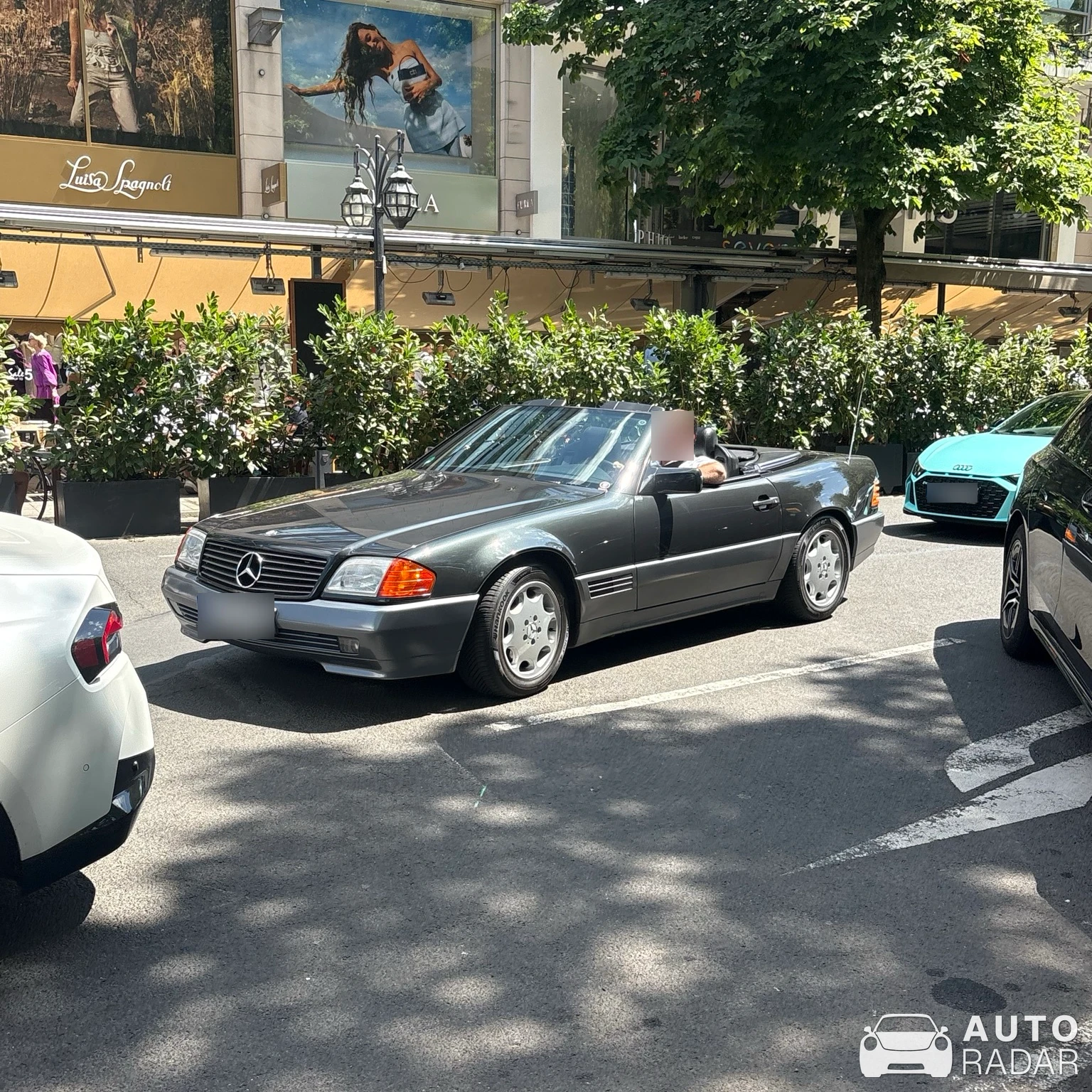 Mercedes-Benz 300SL R129 spotted in Düsseldorf