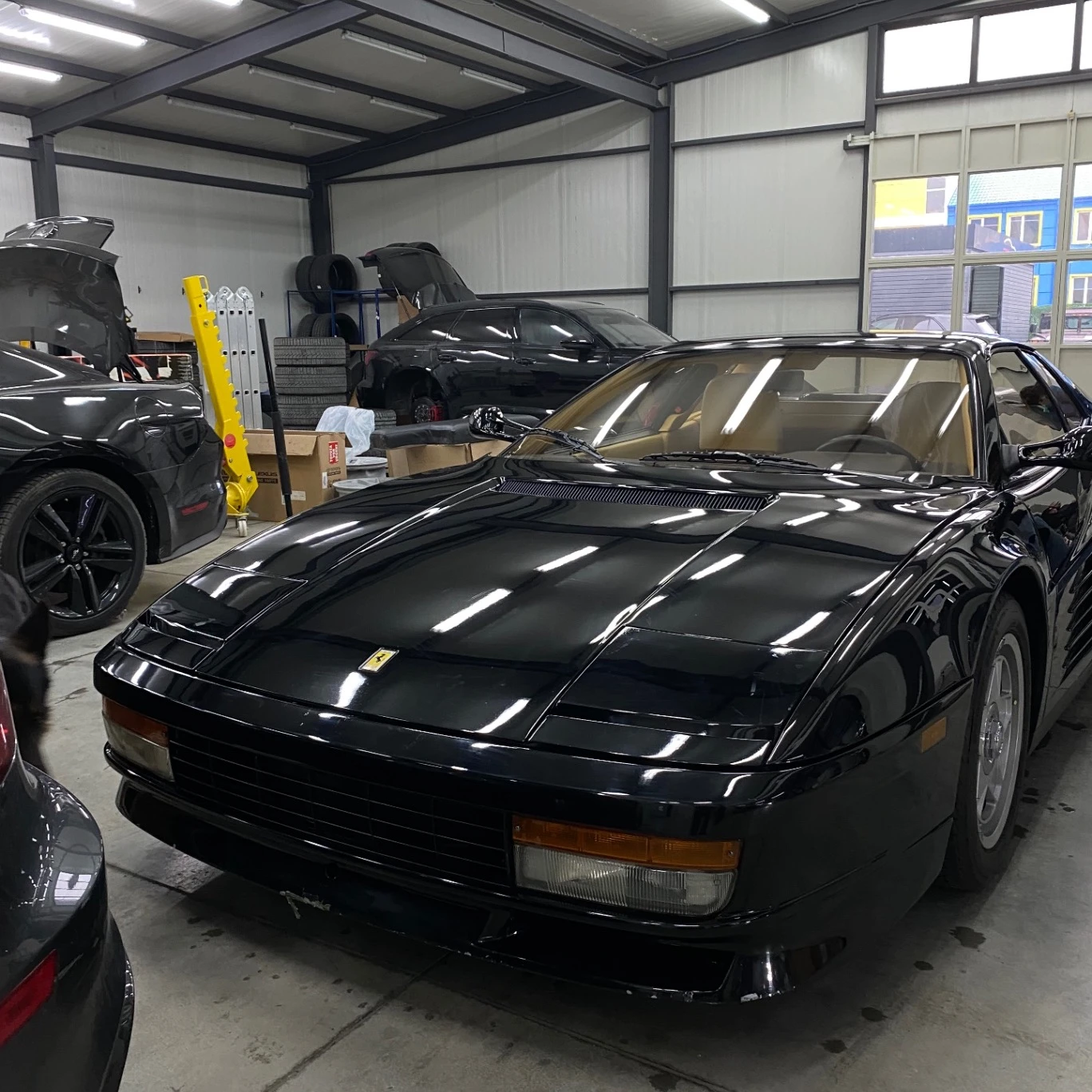 Ferrari Testarossa spotted in T'bilisi, Georgia