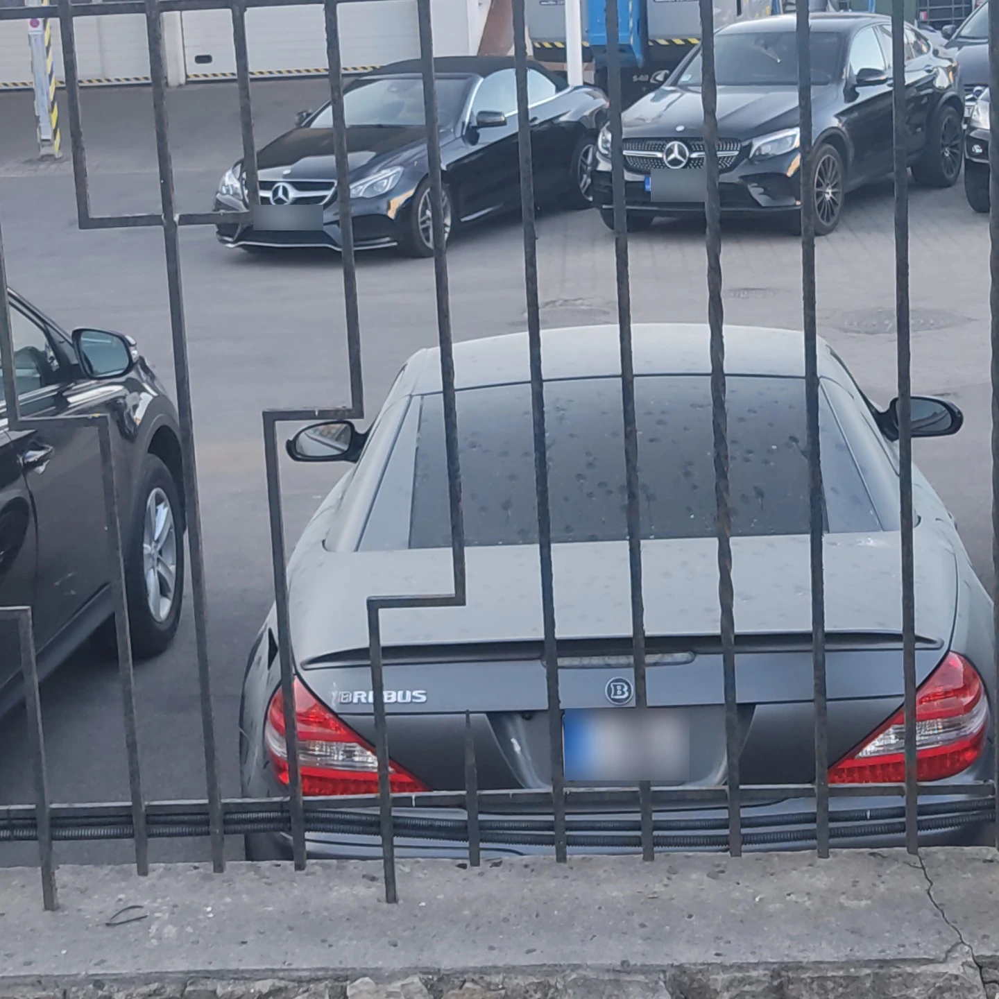 Mercedes-Benz SL-Klasse spotted in Rīga, Latvija