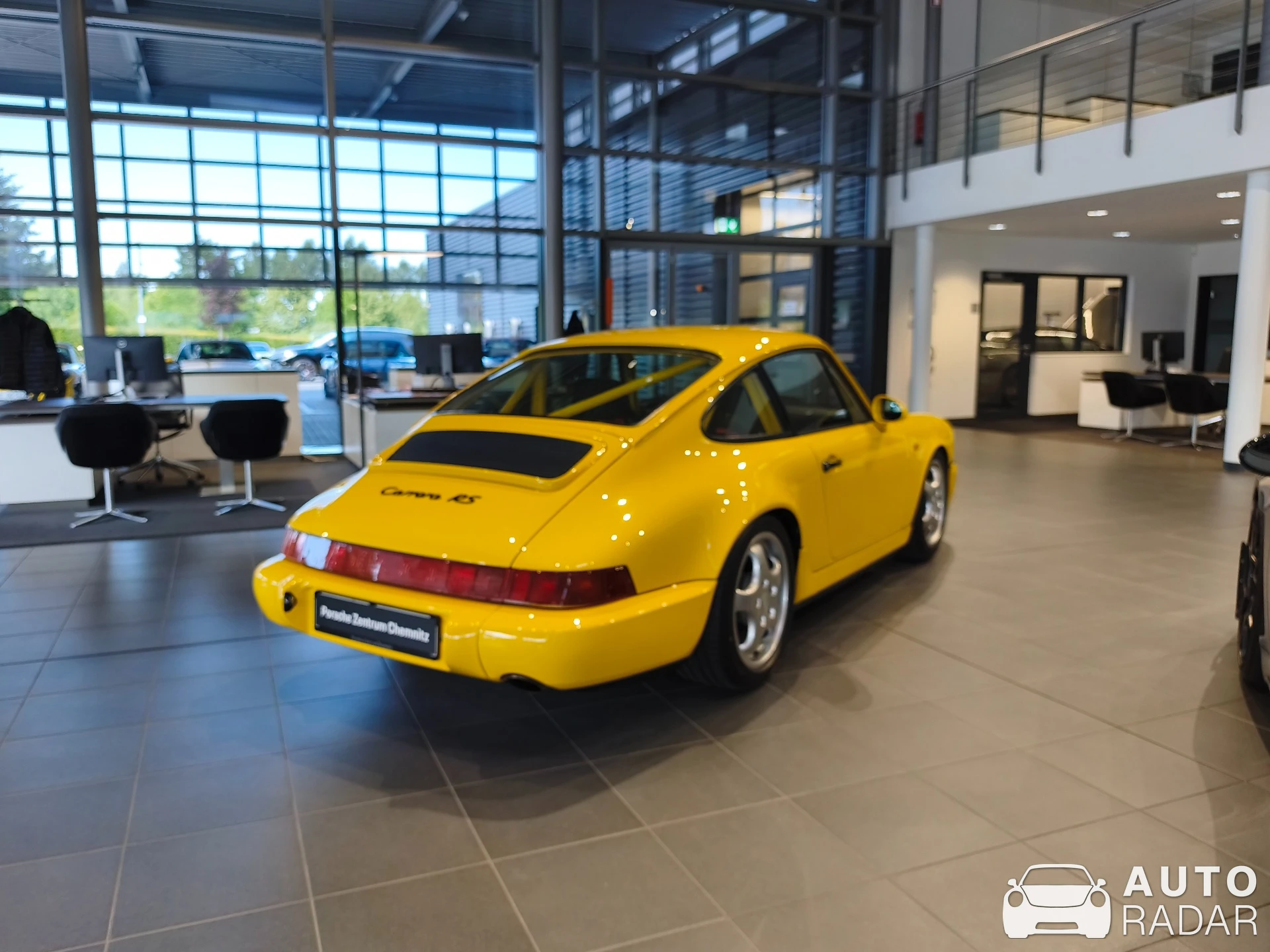 Porsche 964 Carrera RS spotted in Chemnitz