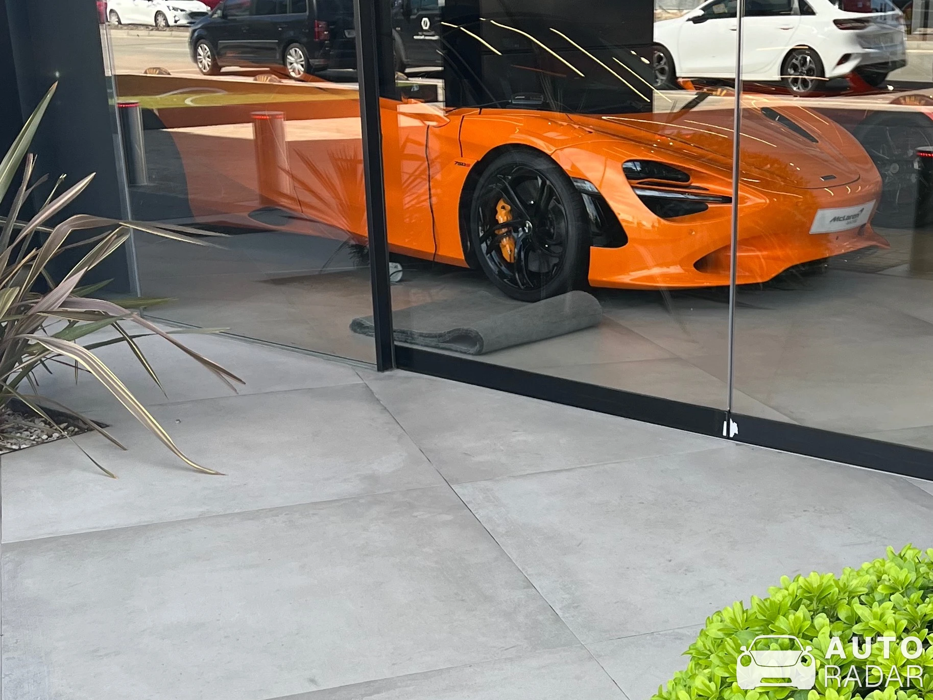 McLaren 750S Spider spotted in L'Hospitalet de Llobregat, Spain