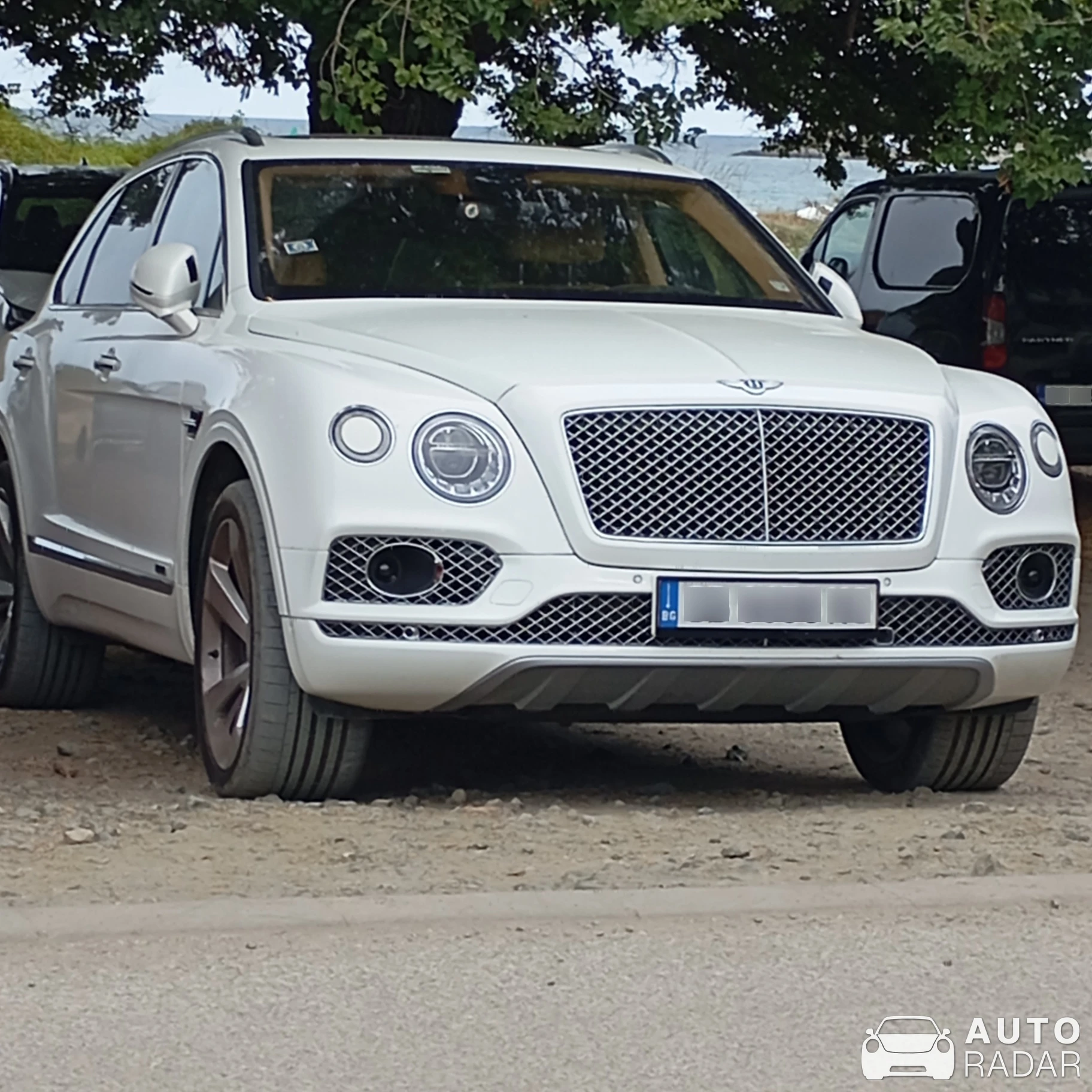 Bentley Bentayga Diesel spotted in Lozenets, Bulgaria