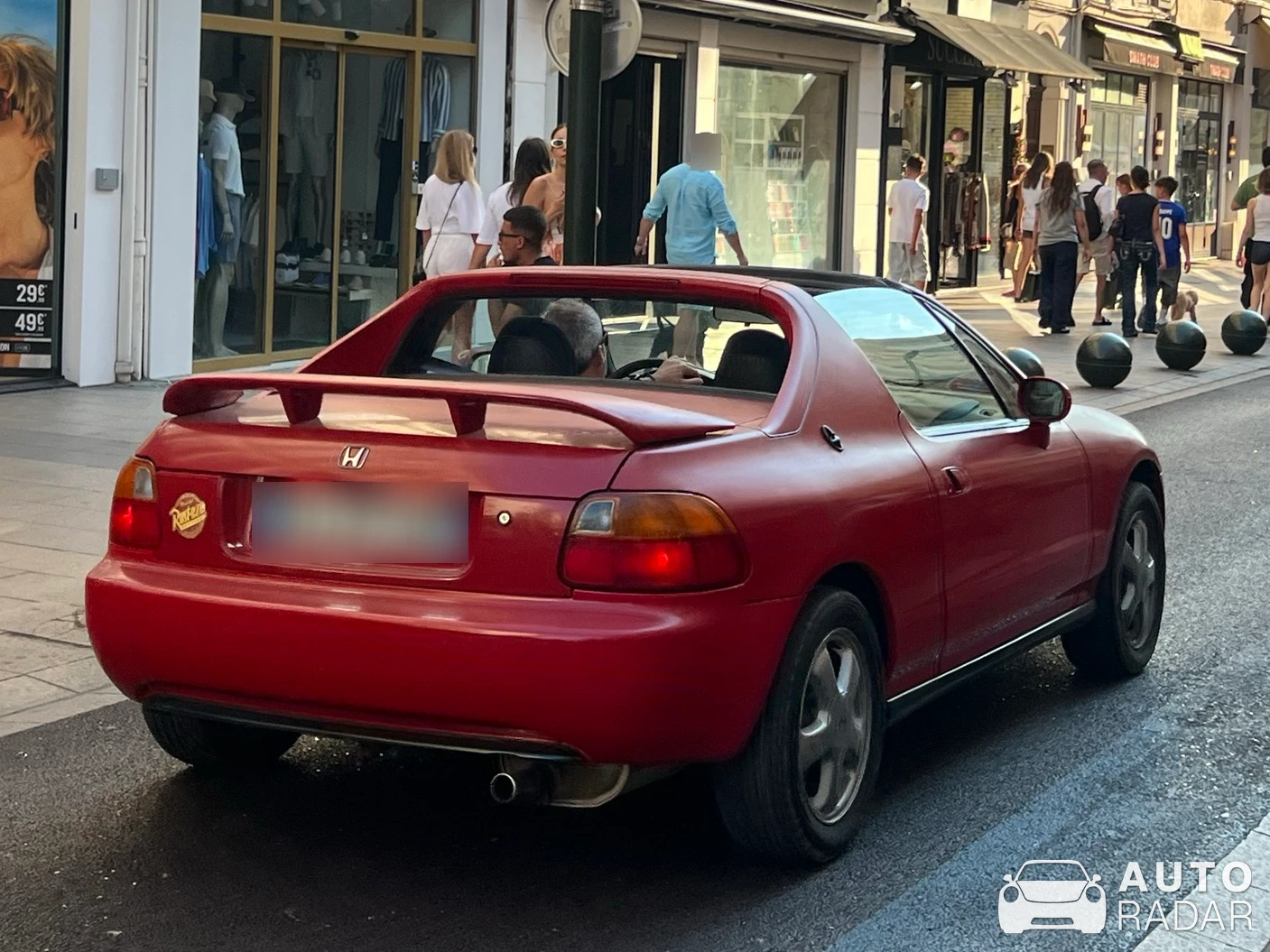 Honda CR-X spotted in Cannes