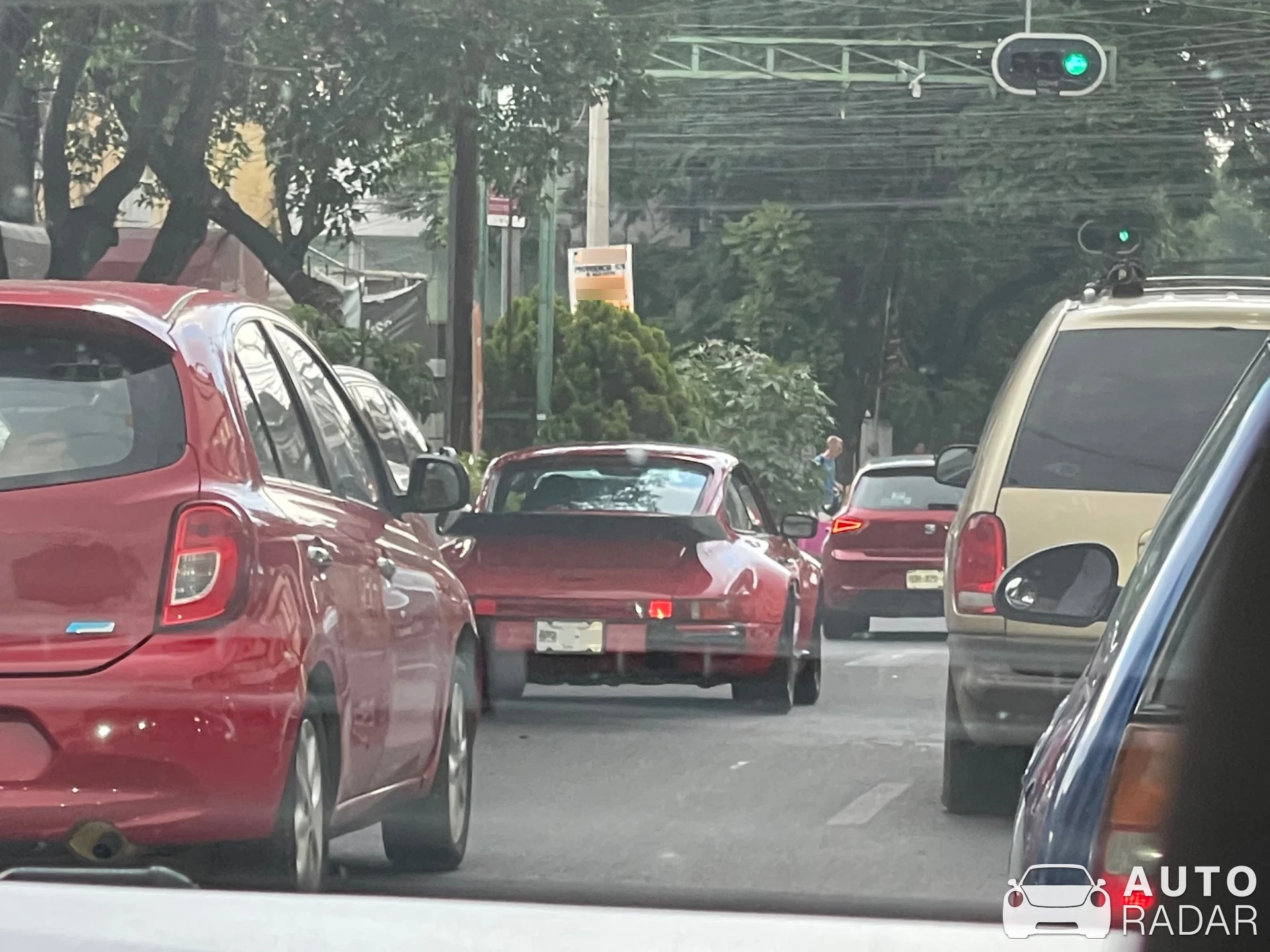 Porsche 911 Carrera spotted in Ciudad de México, México