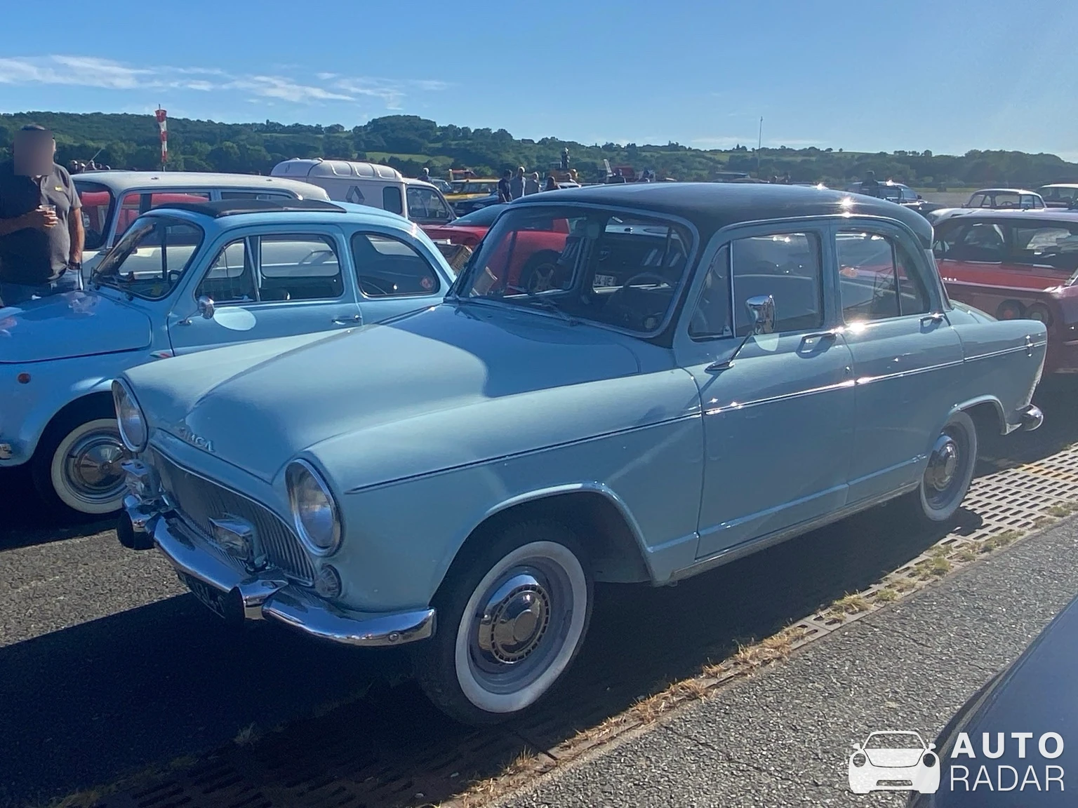 Simca Aronde spotted in Le Sequestre
