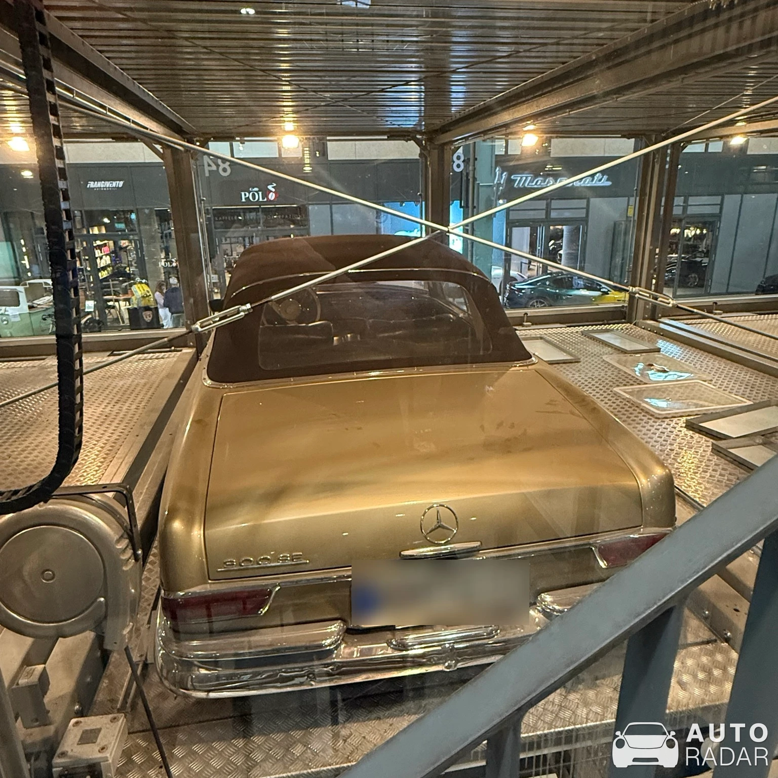 Mercedes-Benz W112 spotted in München
