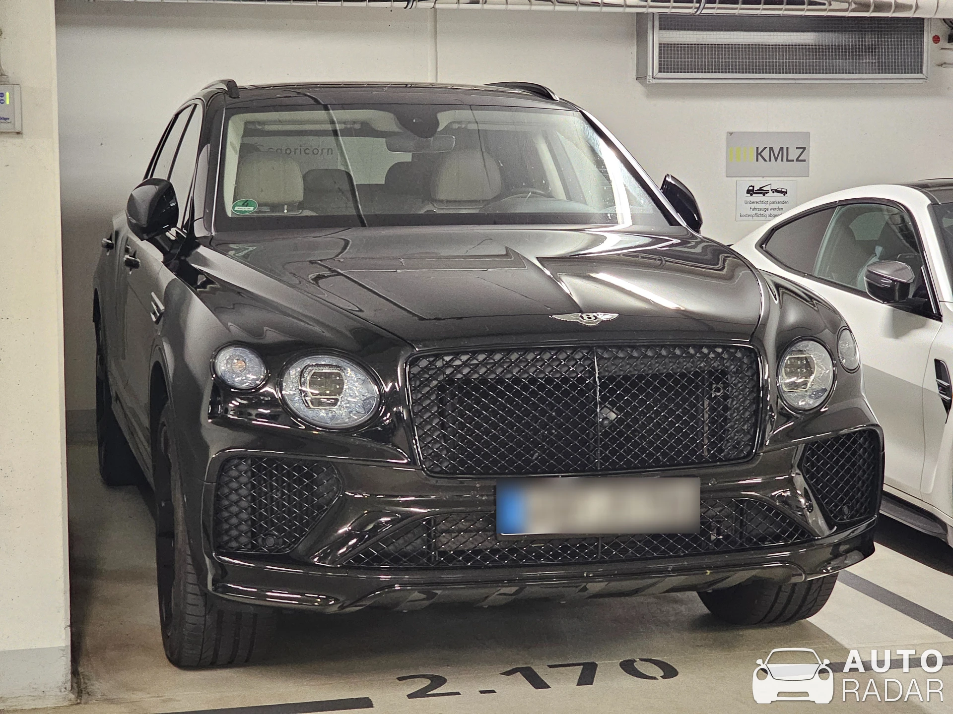 Bentley Bentayga Speed spotted in Düsseldorf