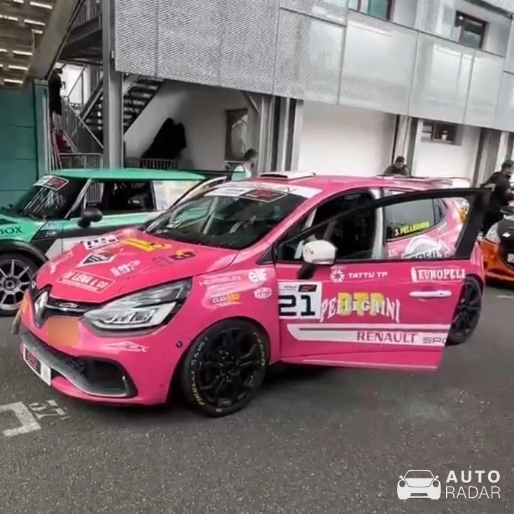 Renault Clio RS Cup IV spotted