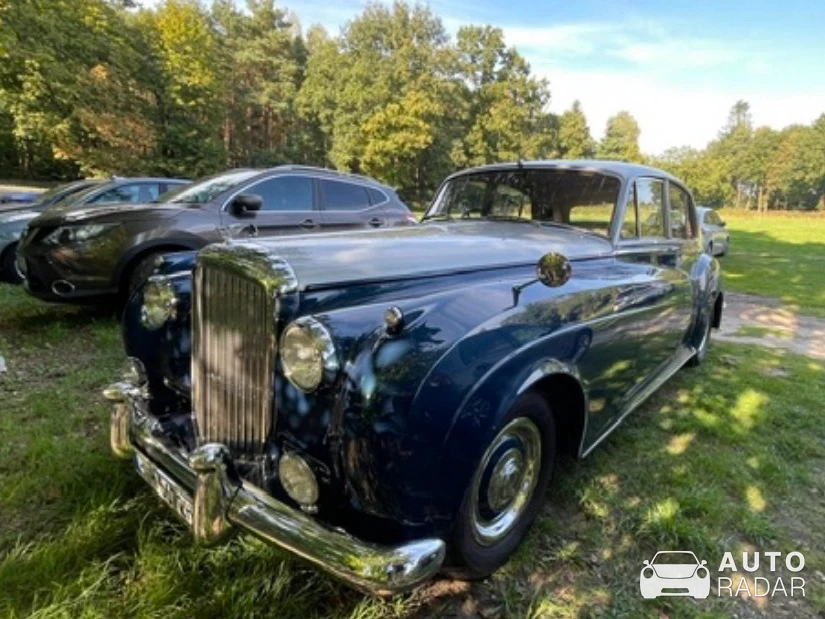 Bentley Continental S spotted in Rodewald