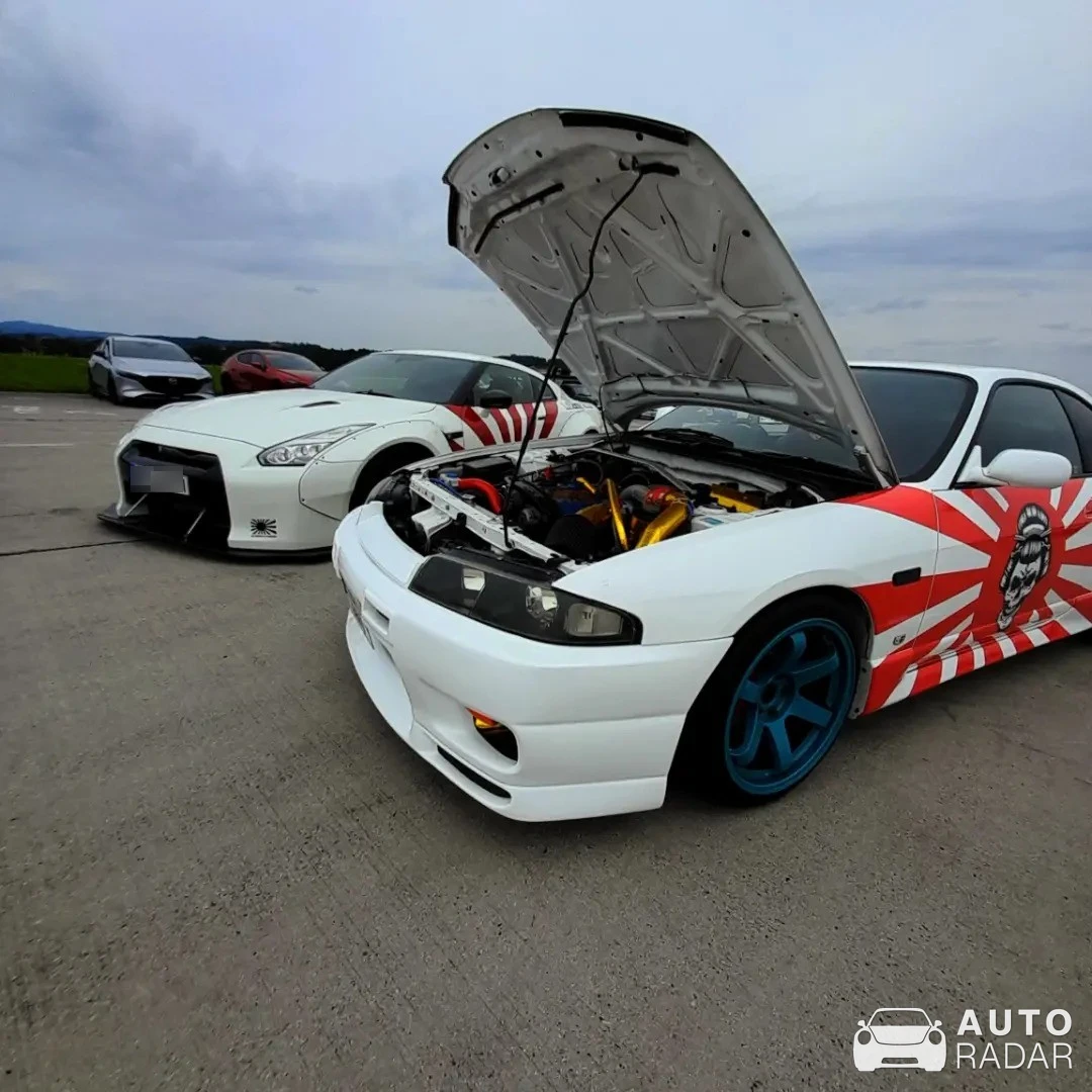 Nissan Skyline R33 spotted in Tchořovice, Czechia