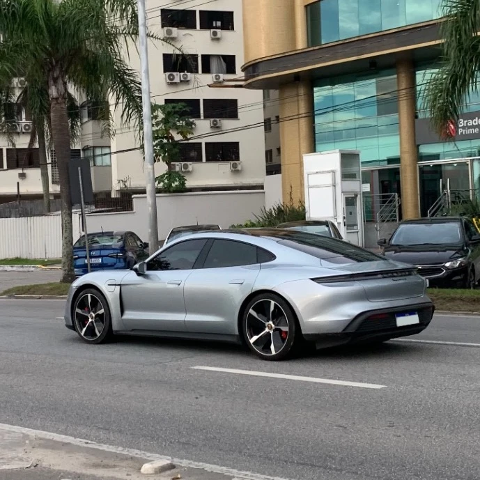 Porsche Taycan 4S spotted in Florianópolis, Brasil
