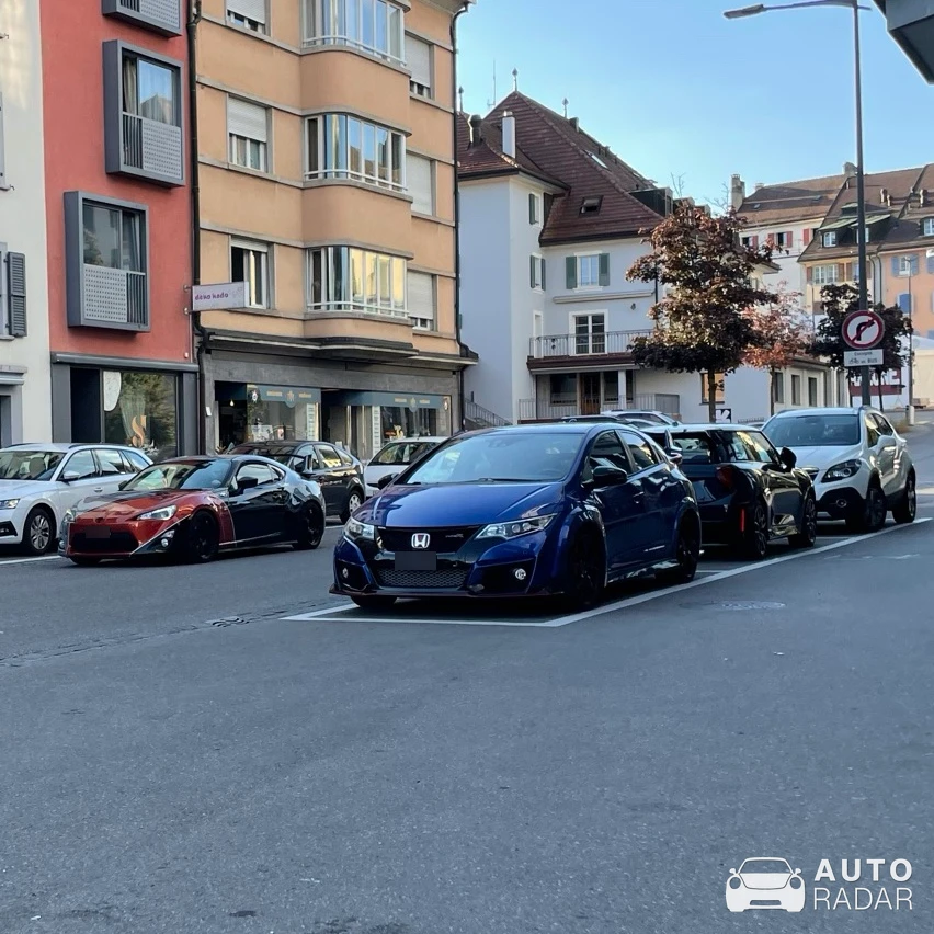 Honda Civic Type R spotted in Bulle