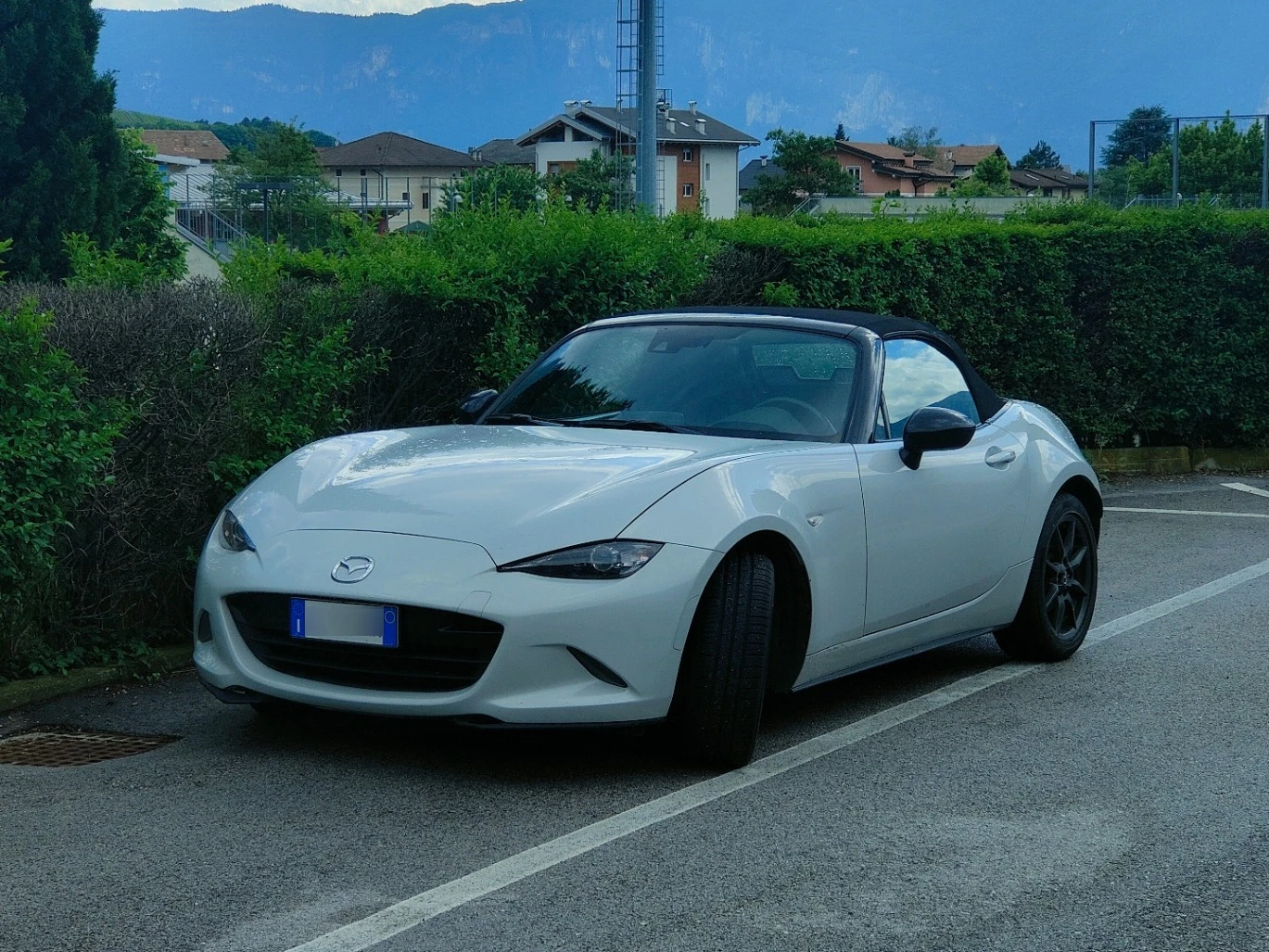 Mazda Mx-5 spotted in San Michele All'adige, Italia