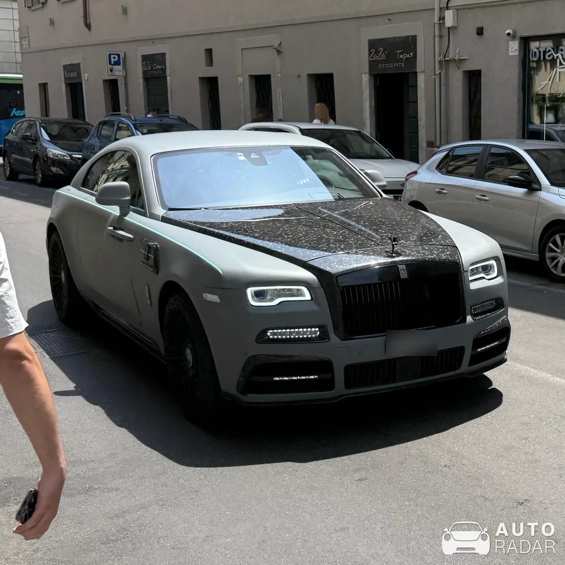 Rolls-Royce Wraith Black Badge Mansory spotted in Como