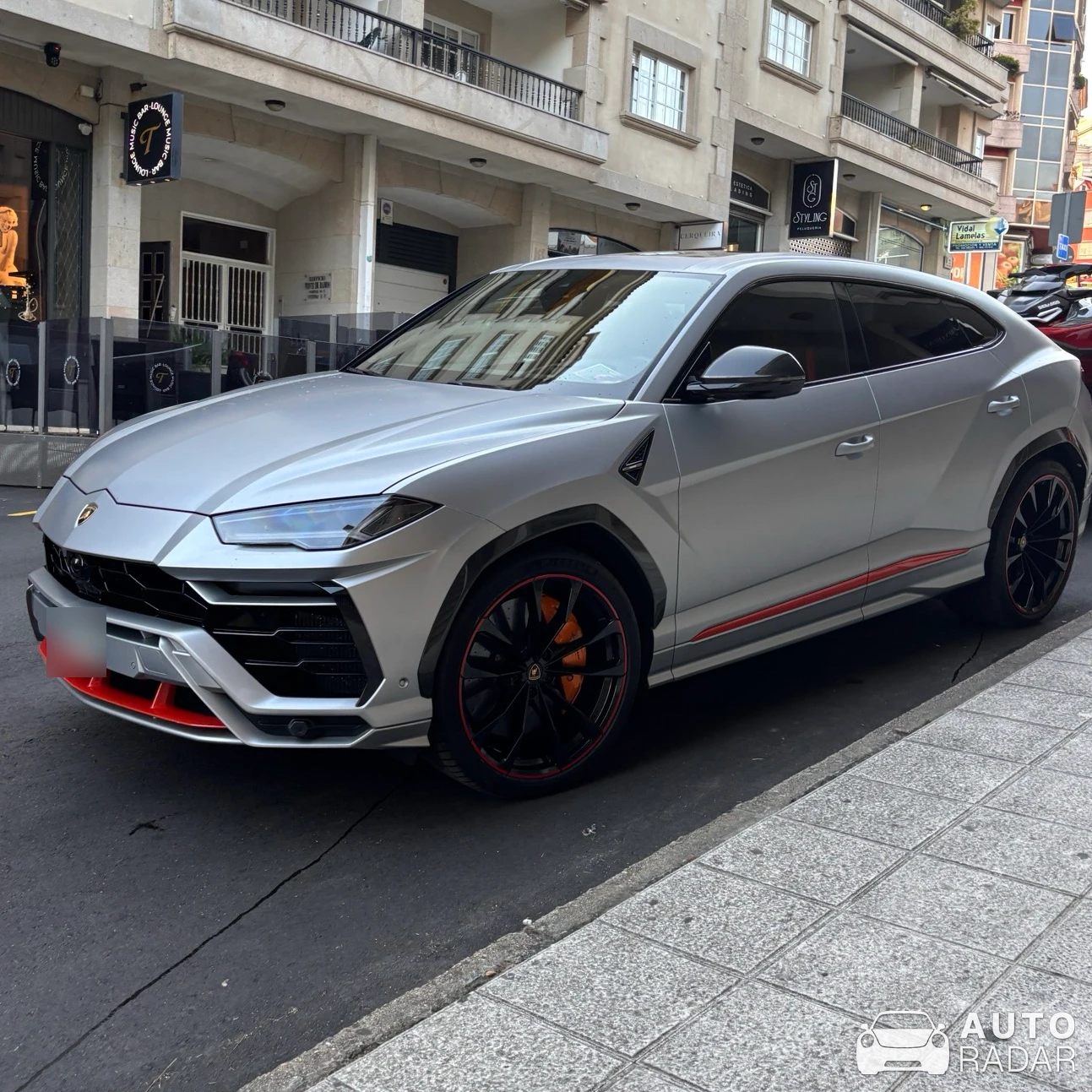 Lamborghini Urus S spotted in Vigo