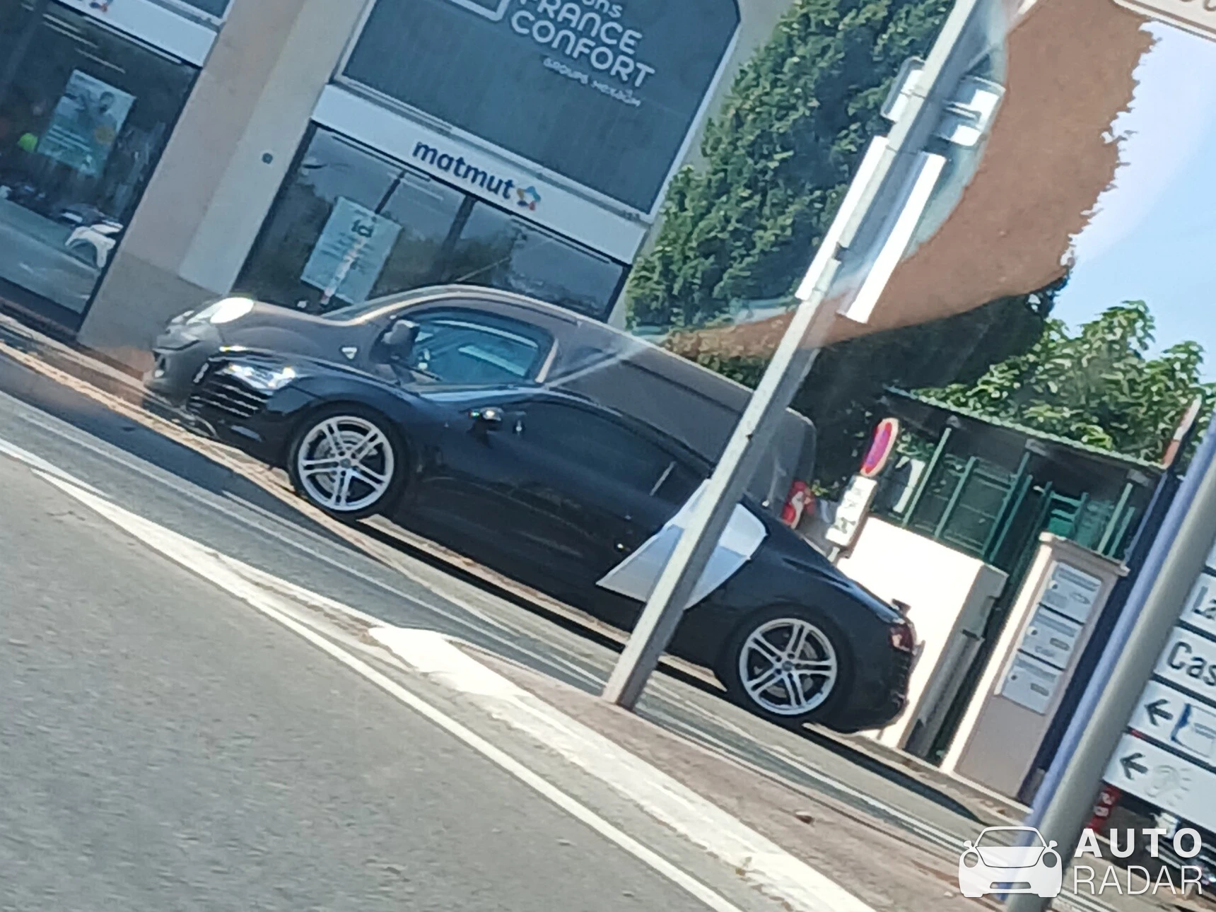 Audi R8 V10 spotted in Saint-Raphaël