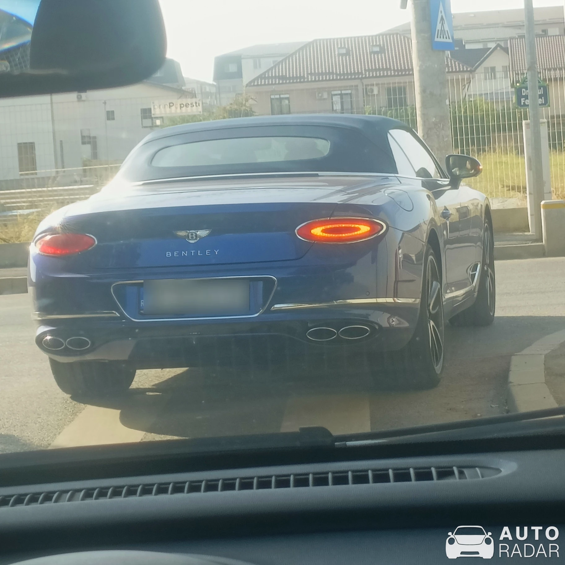 Bentley Continental GTC spotted in Popești-Leordeni, Romania