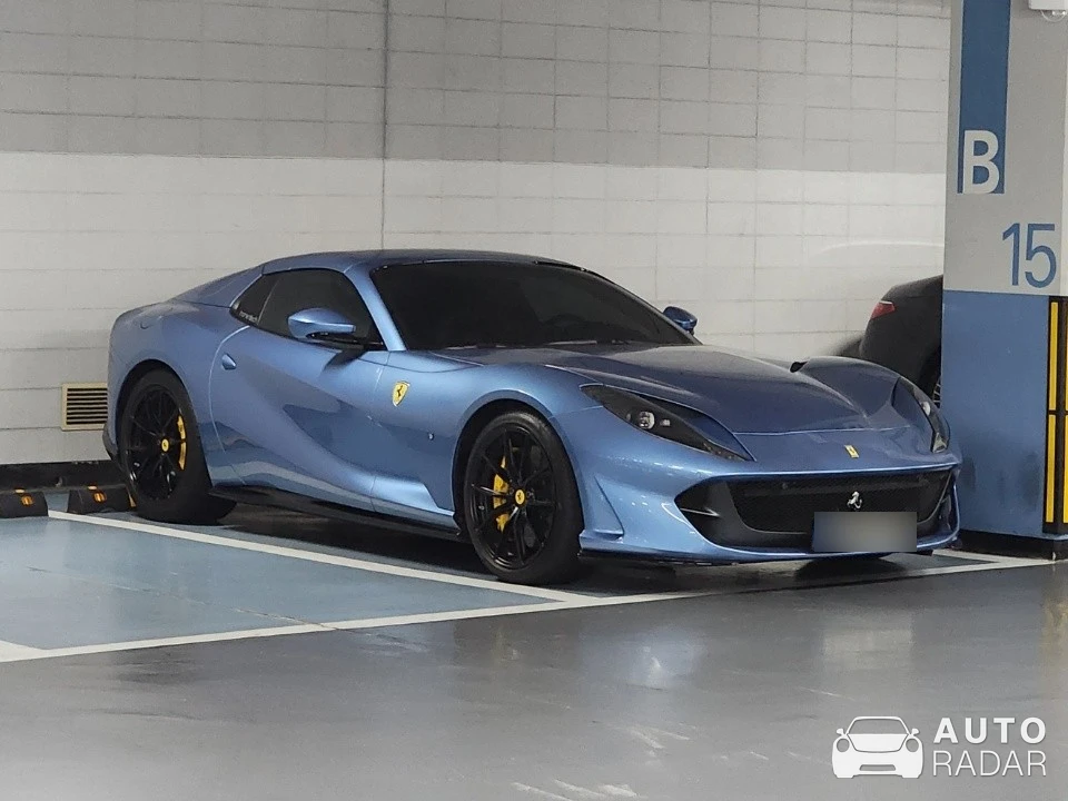 Ferrari 812 Superfast spotted in Daejeon
