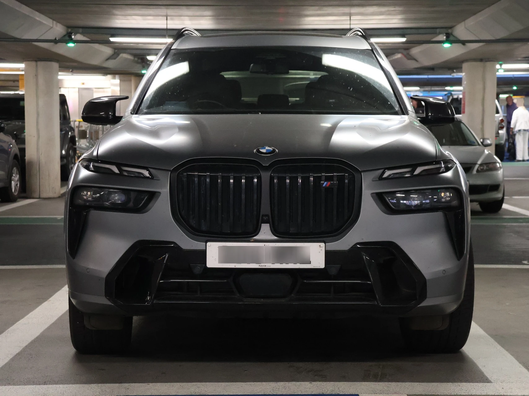 BMW X7 M60I V8 spotted in Greater London, United Kingdom