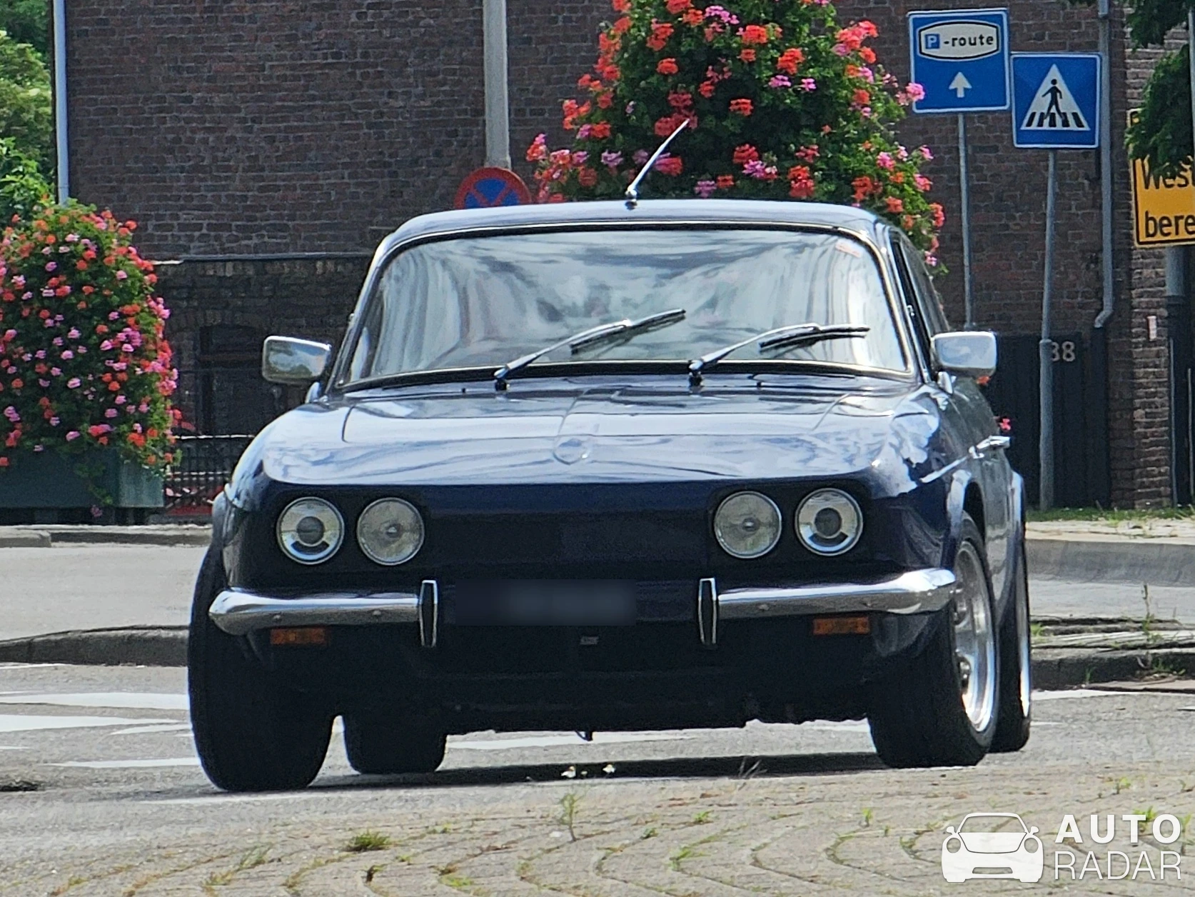 Reliant Scimitar GTE SE6 spotted in Kerkrade